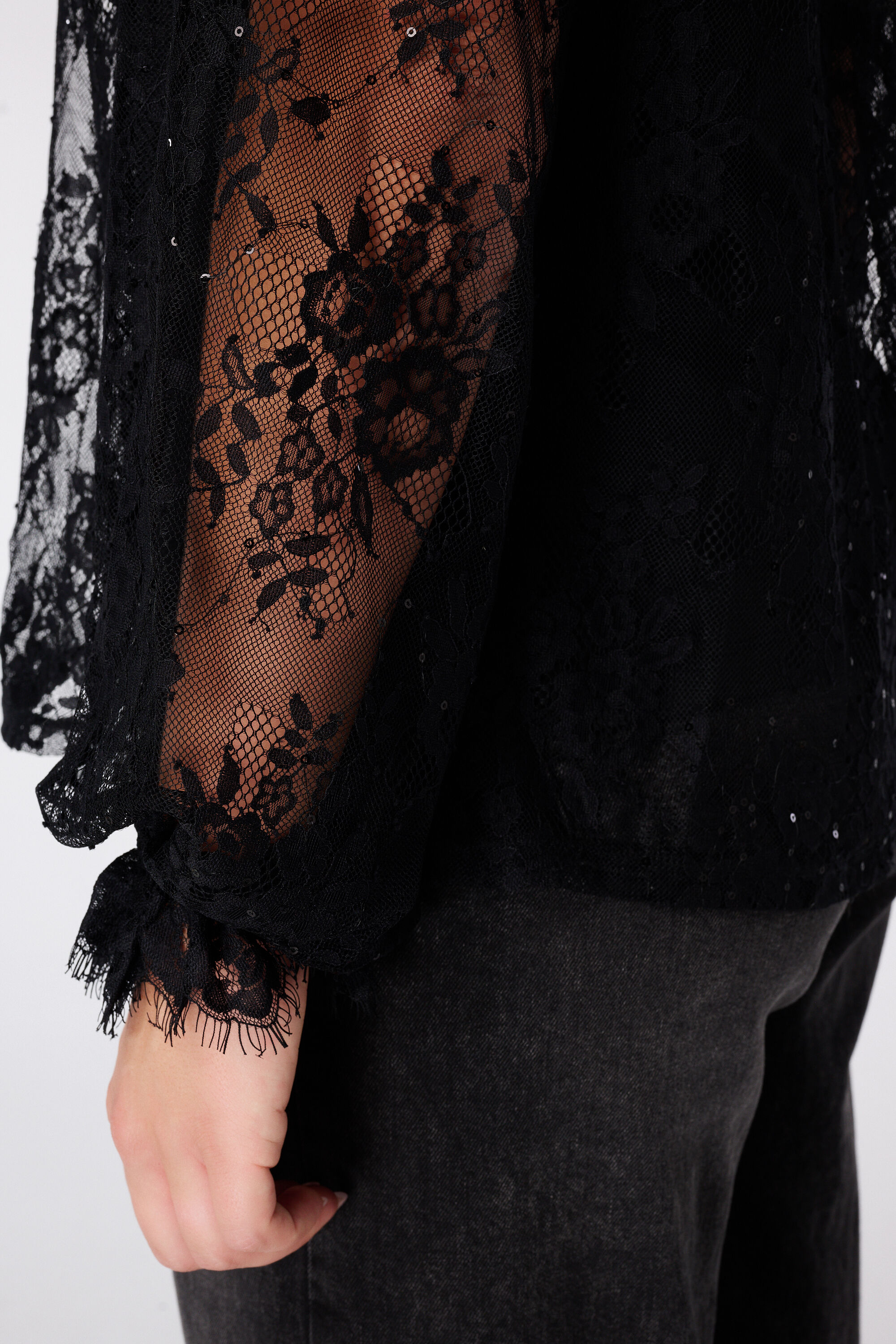 Blouse en dentelle image number 6