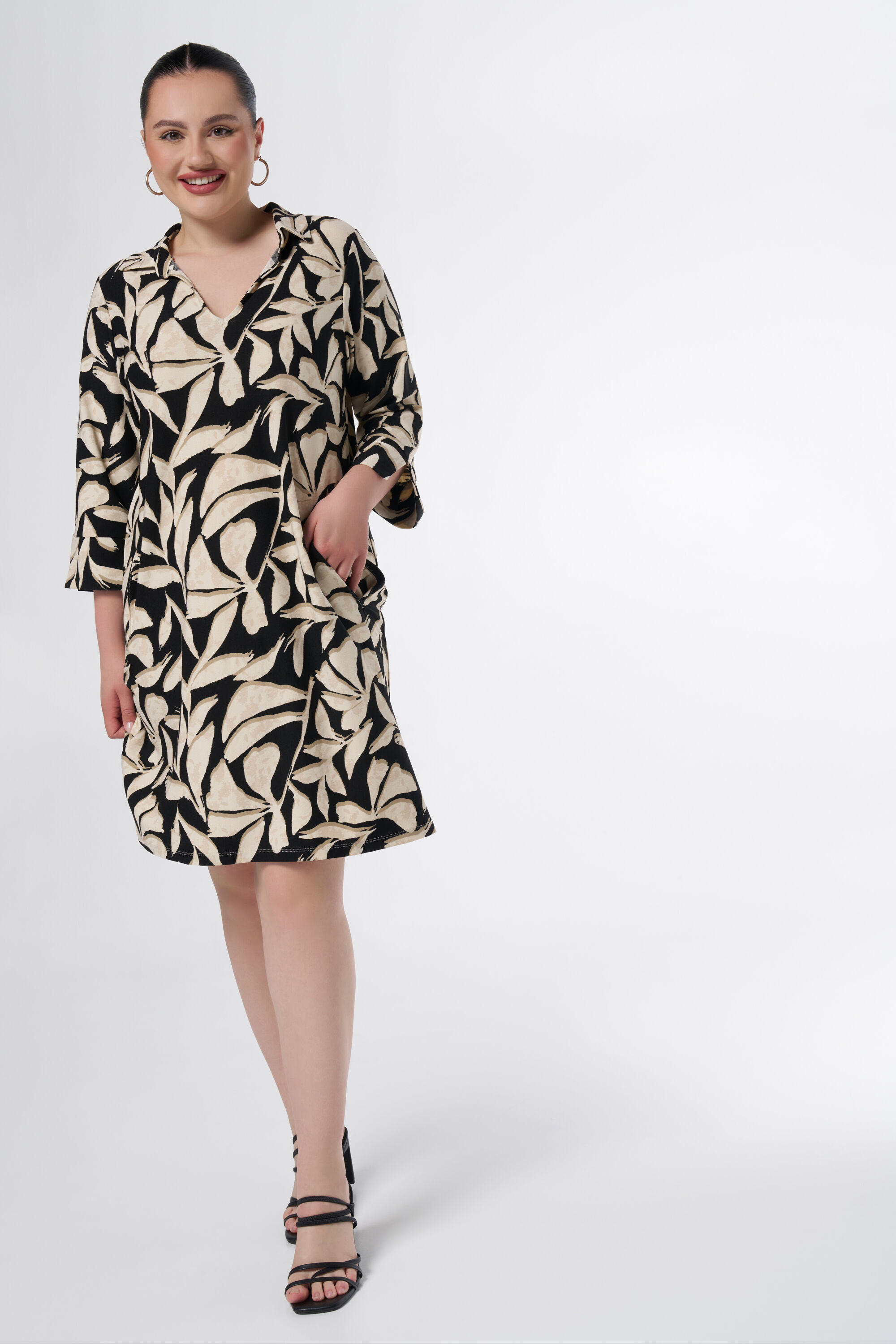 Robe avec poches et imprim&eacute; image number 5