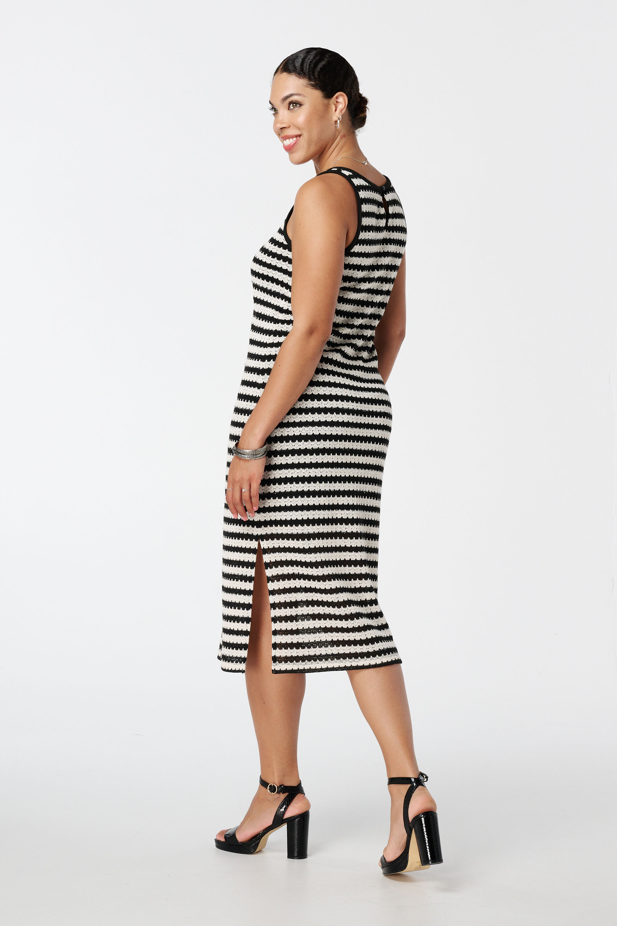 Robe &agrave; rayures image number 3