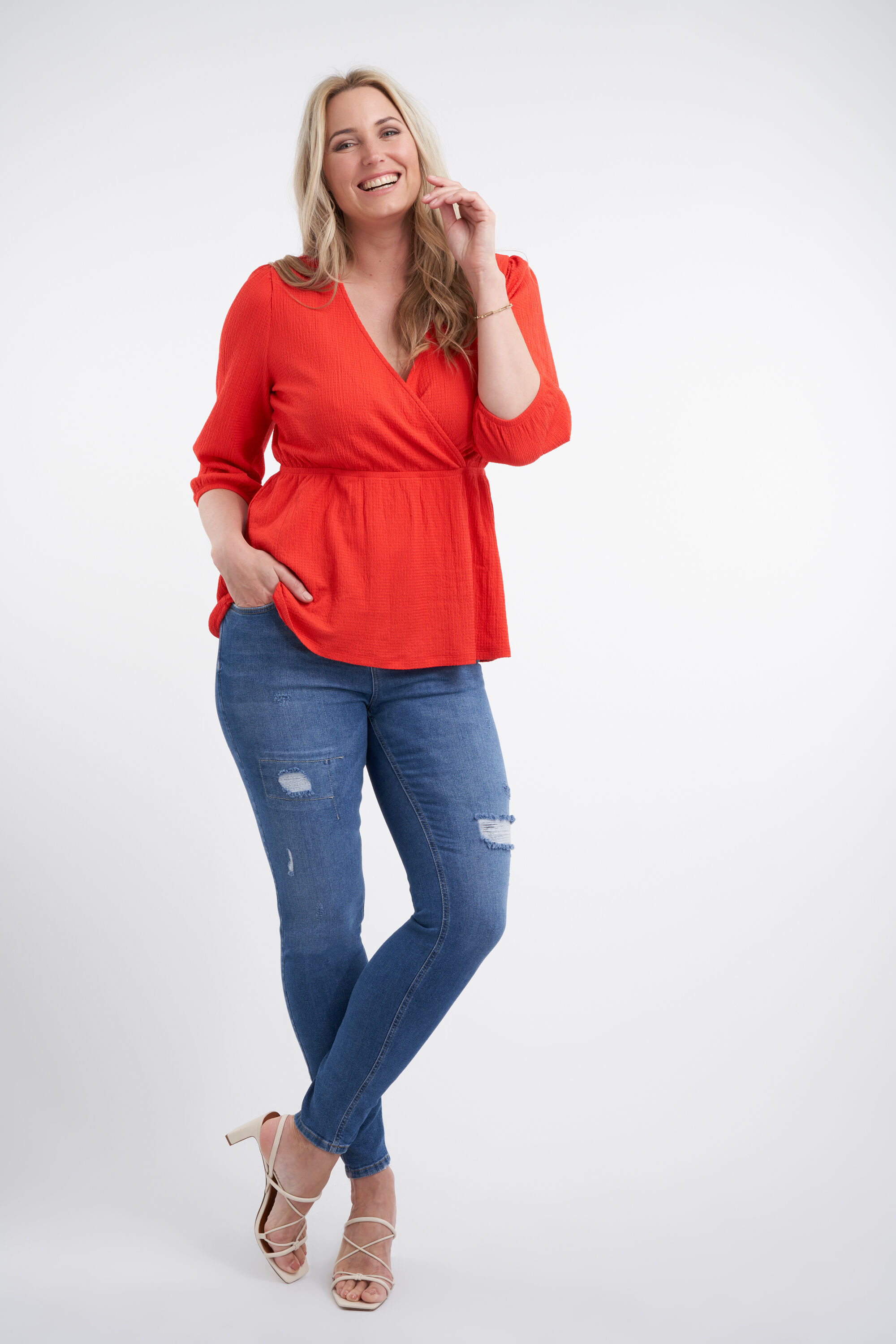 Haut portefeuille au tissu textur&eacute; image number 5