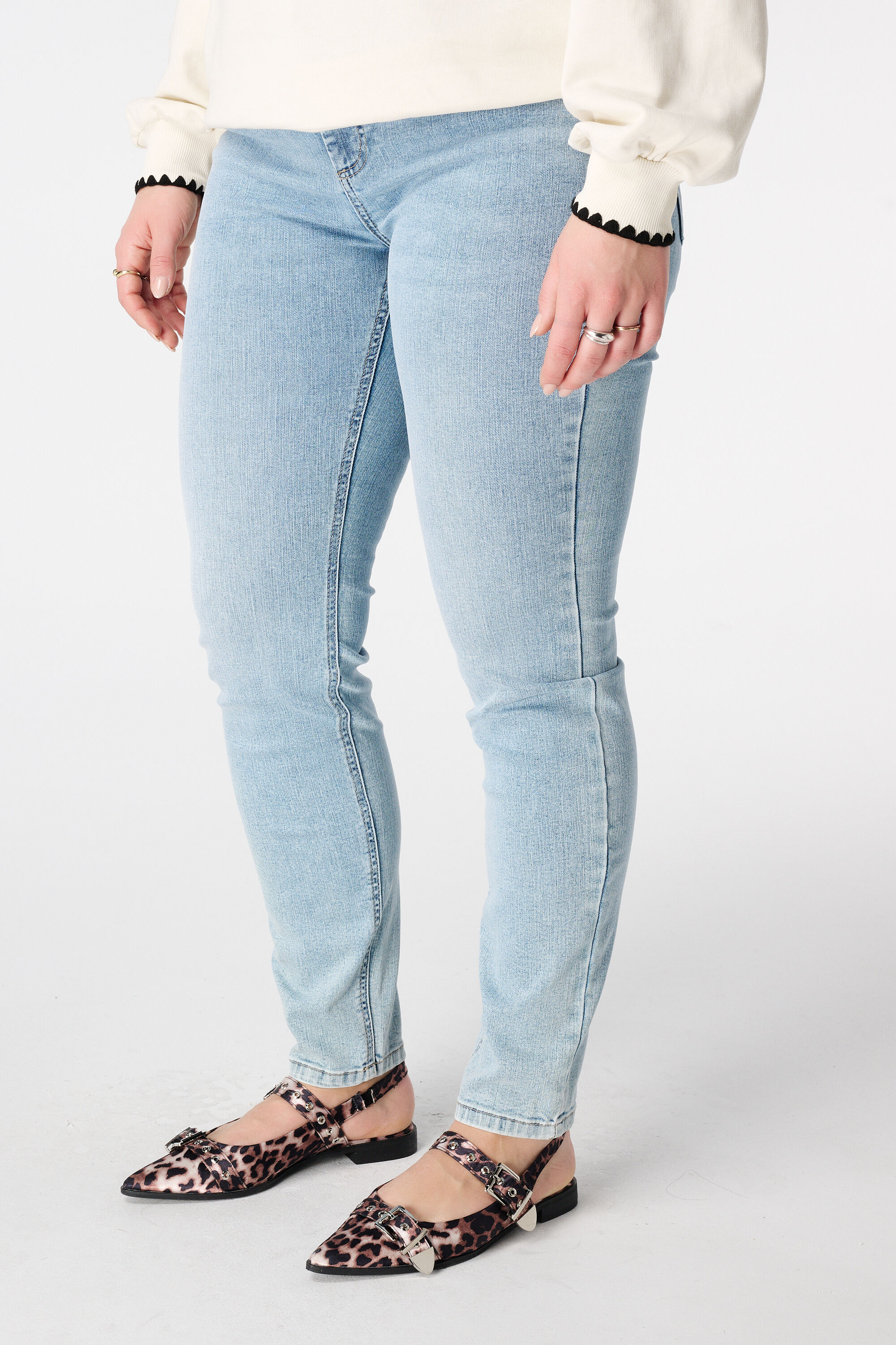 Jean slim IRIS image number 5