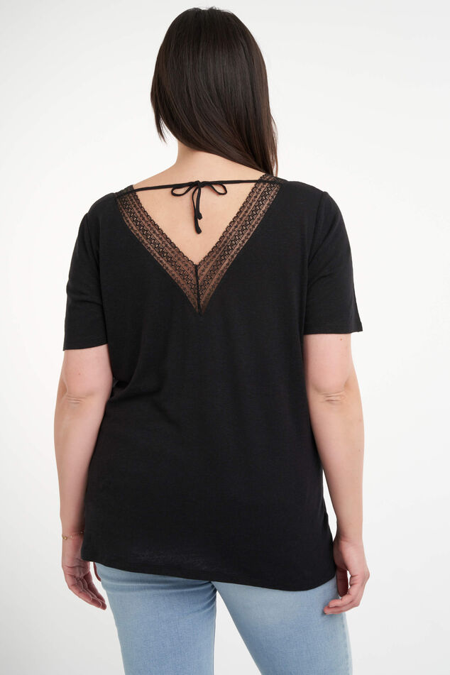 Haut à dentelle  image number 4