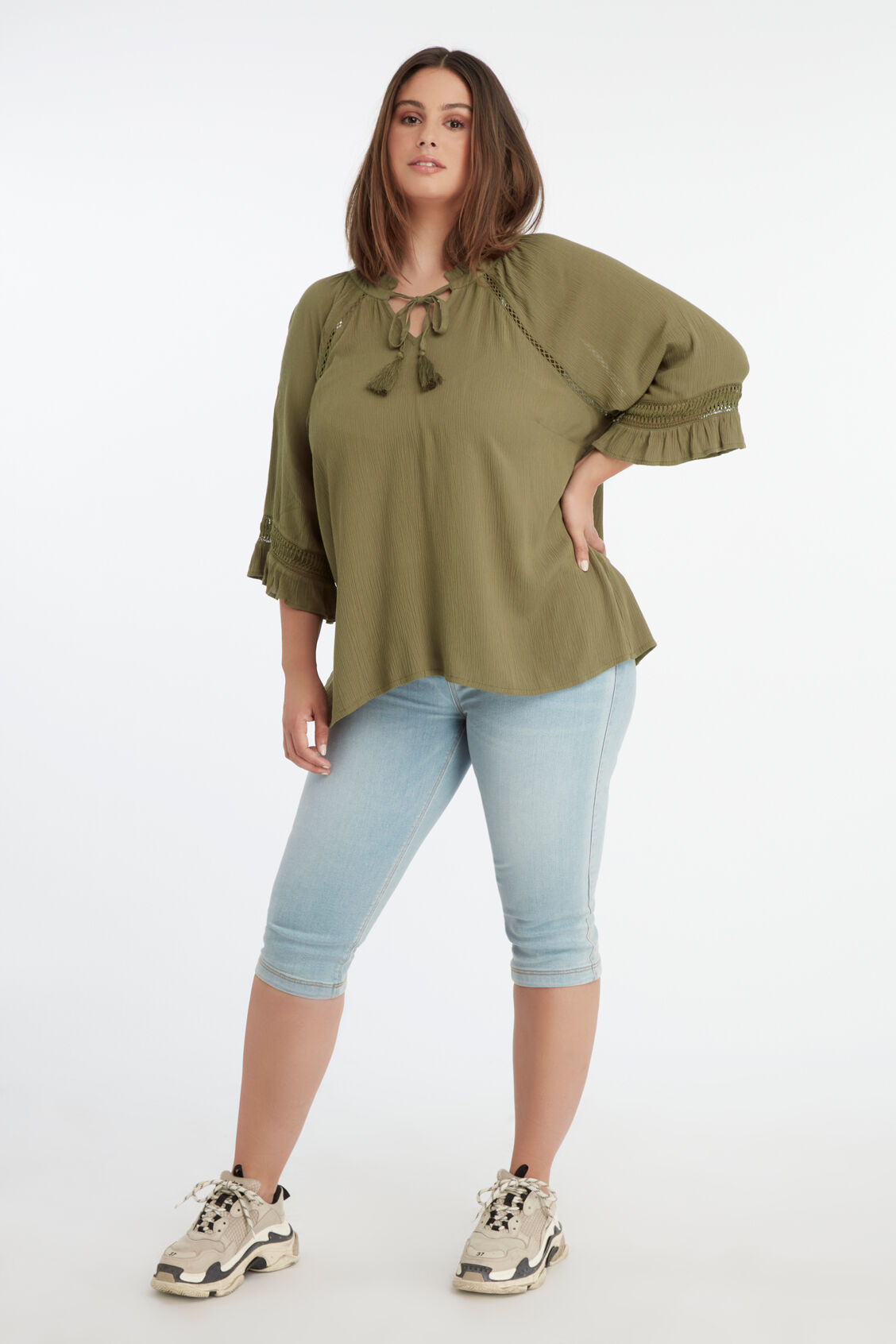 Chemisier avec d&eacute;tails ajour&eacute;s image number 5