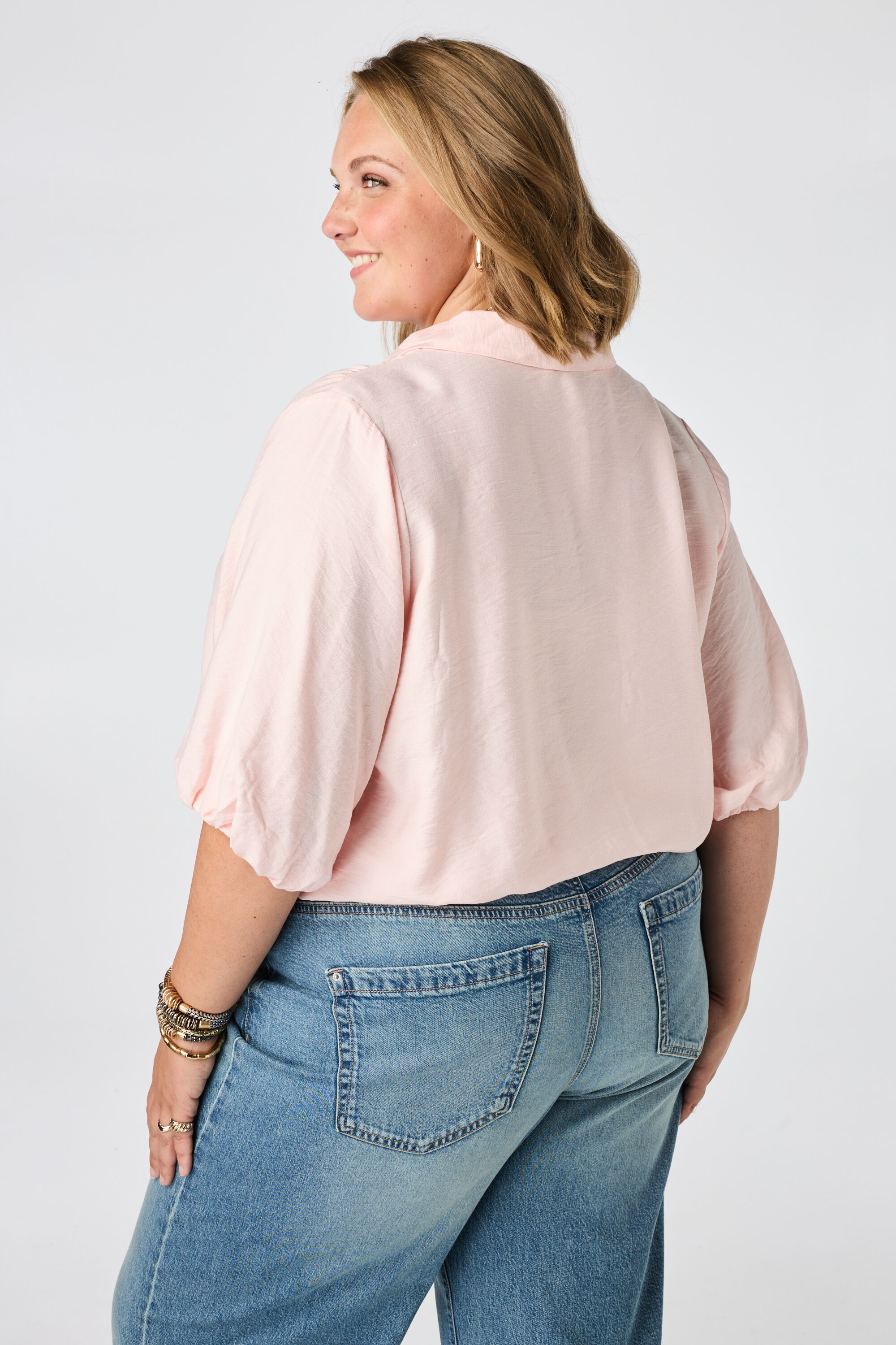 Blouse &agrave; manches bouffantes image number 3