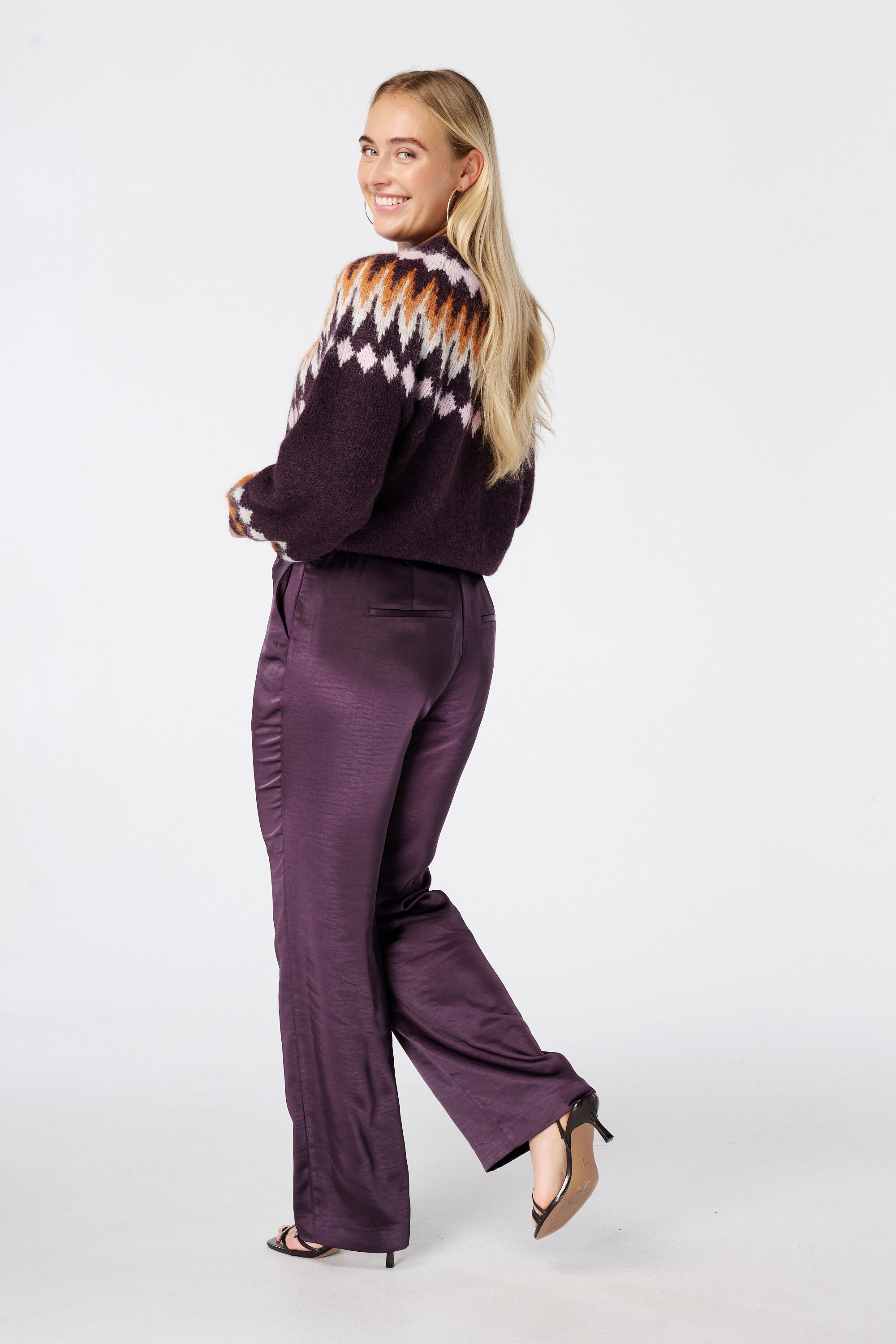 Pantalon aspect satin&eacute; image number 3