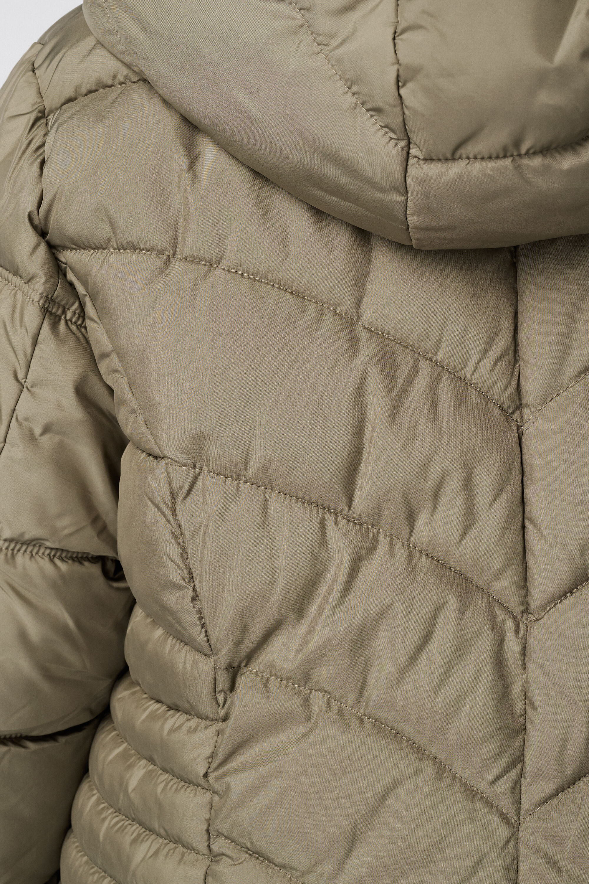 Veste matelass&eacute;e avec capuche image number 6