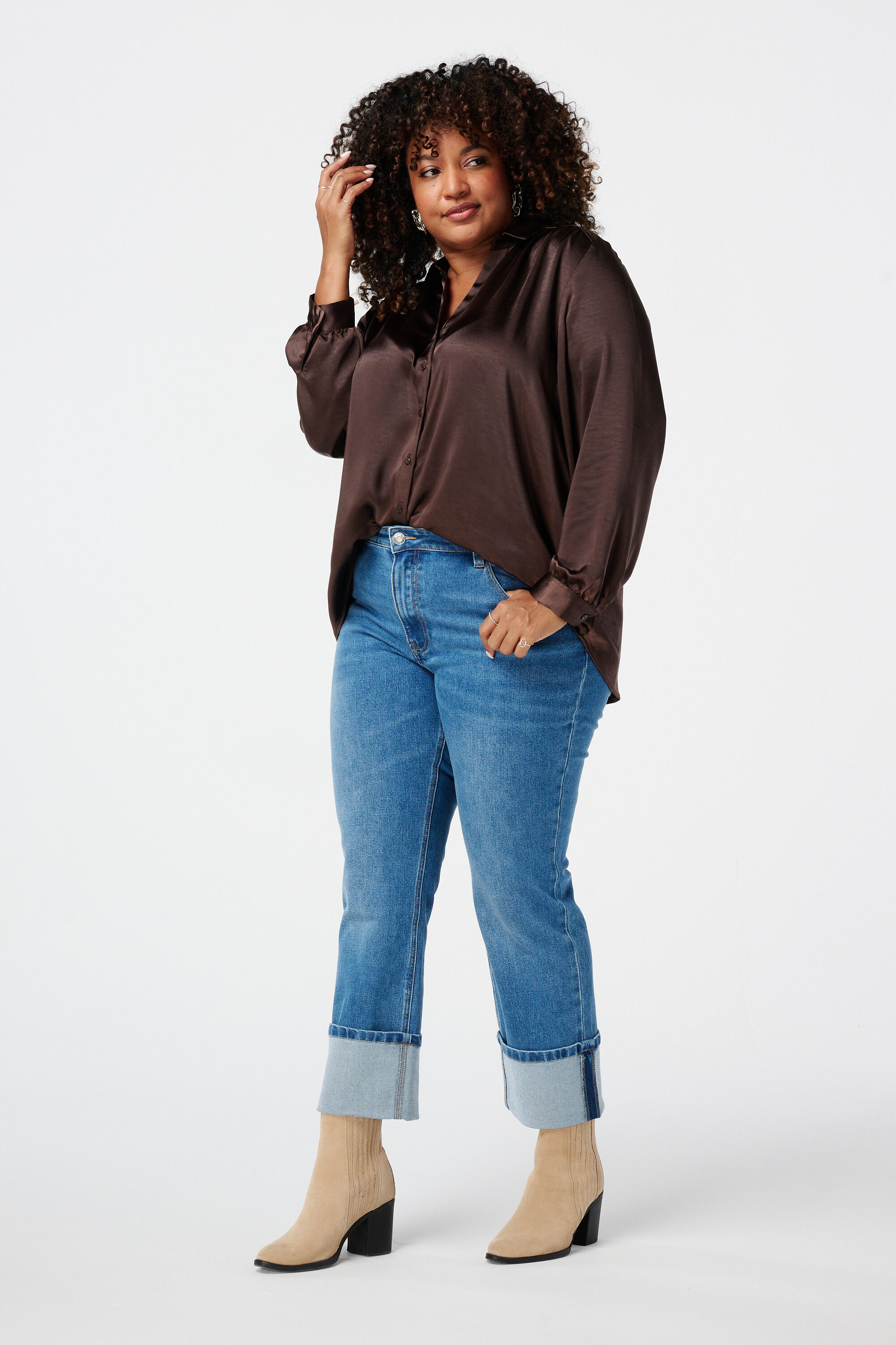 Chemisier ample en satin image number 5