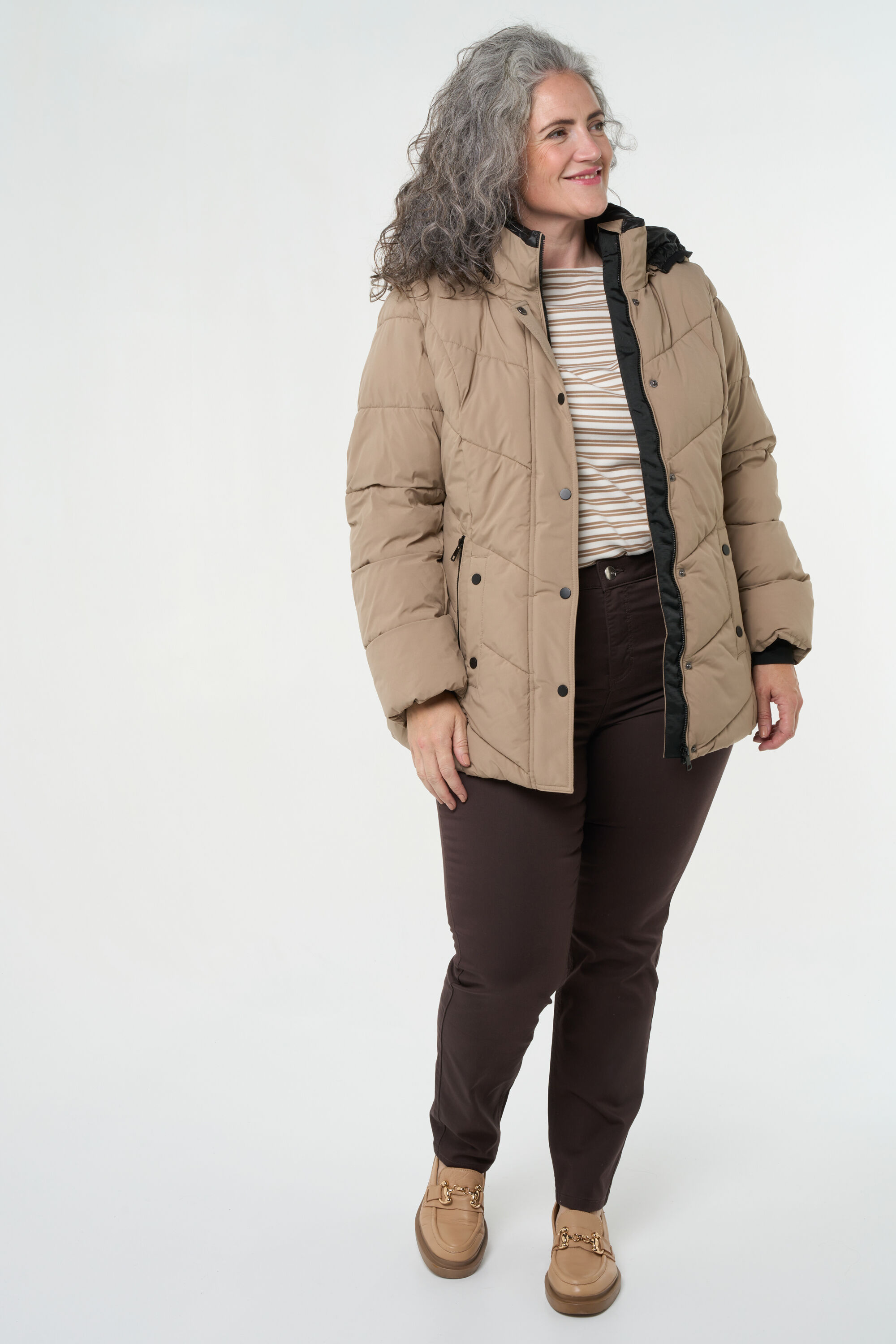 Veste matelass&eacute;e avec capuche image number 7