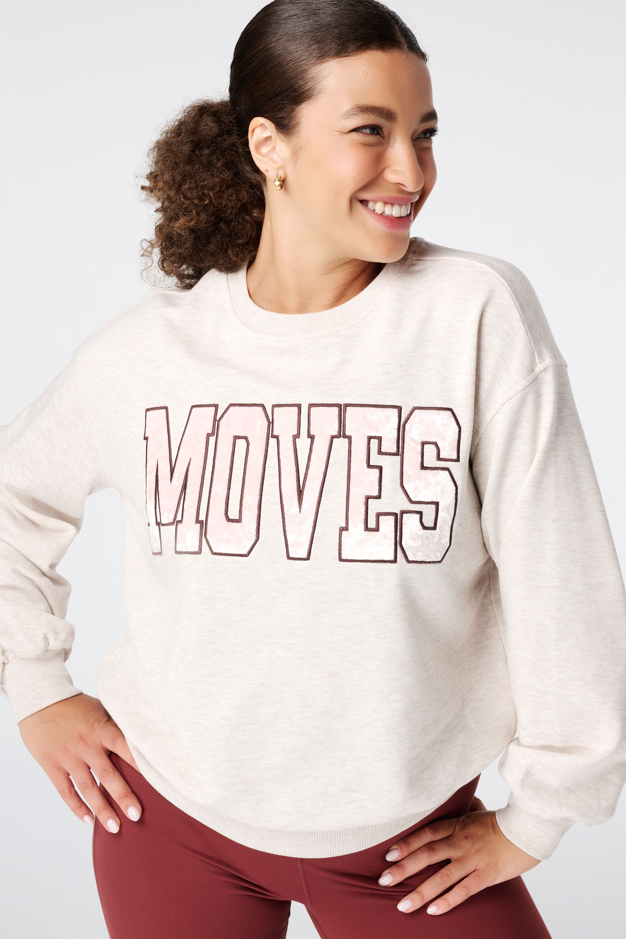 Sweat avec illustration image number 3