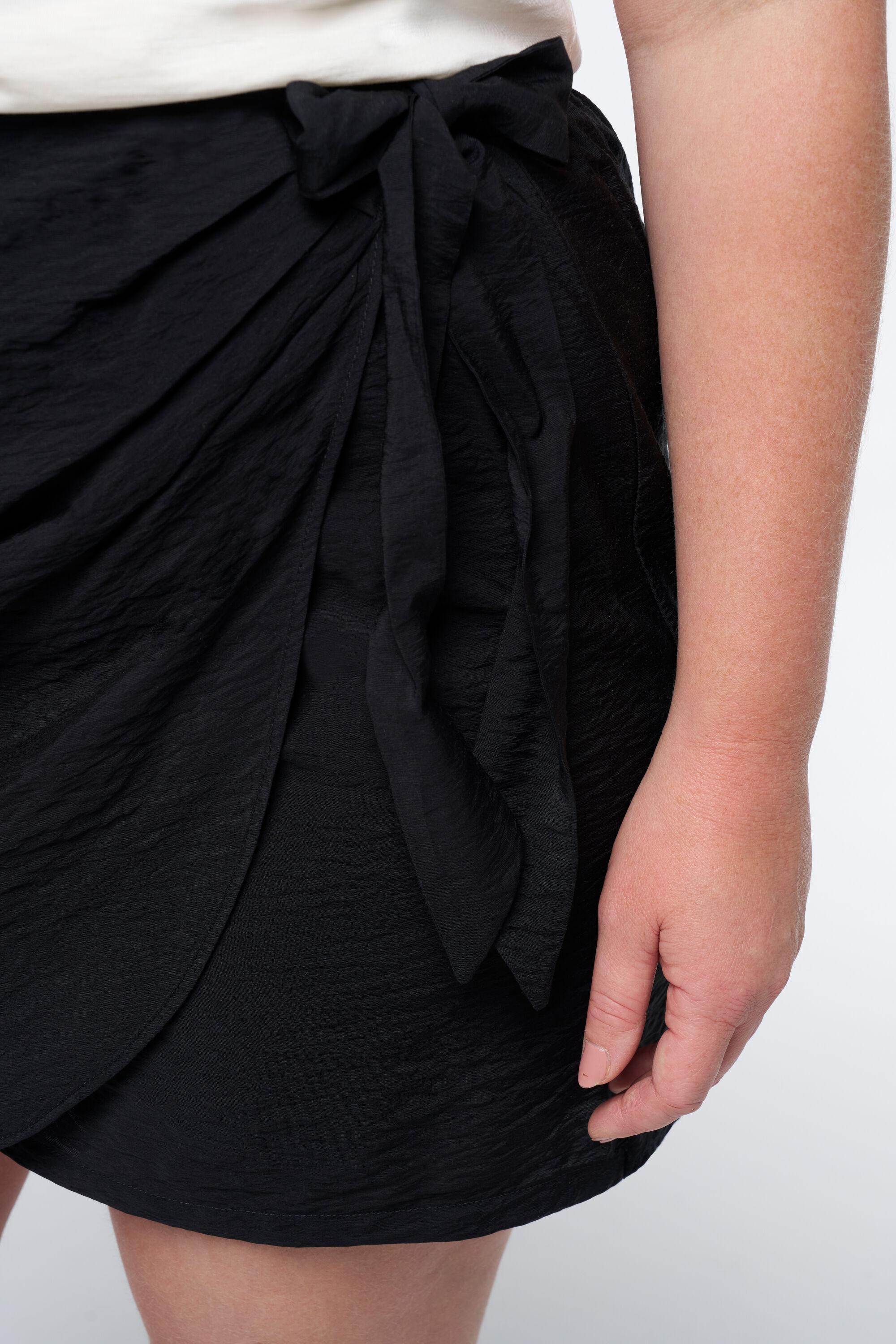 Jupe-short &agrave; imprim&eacute; estival image number 4