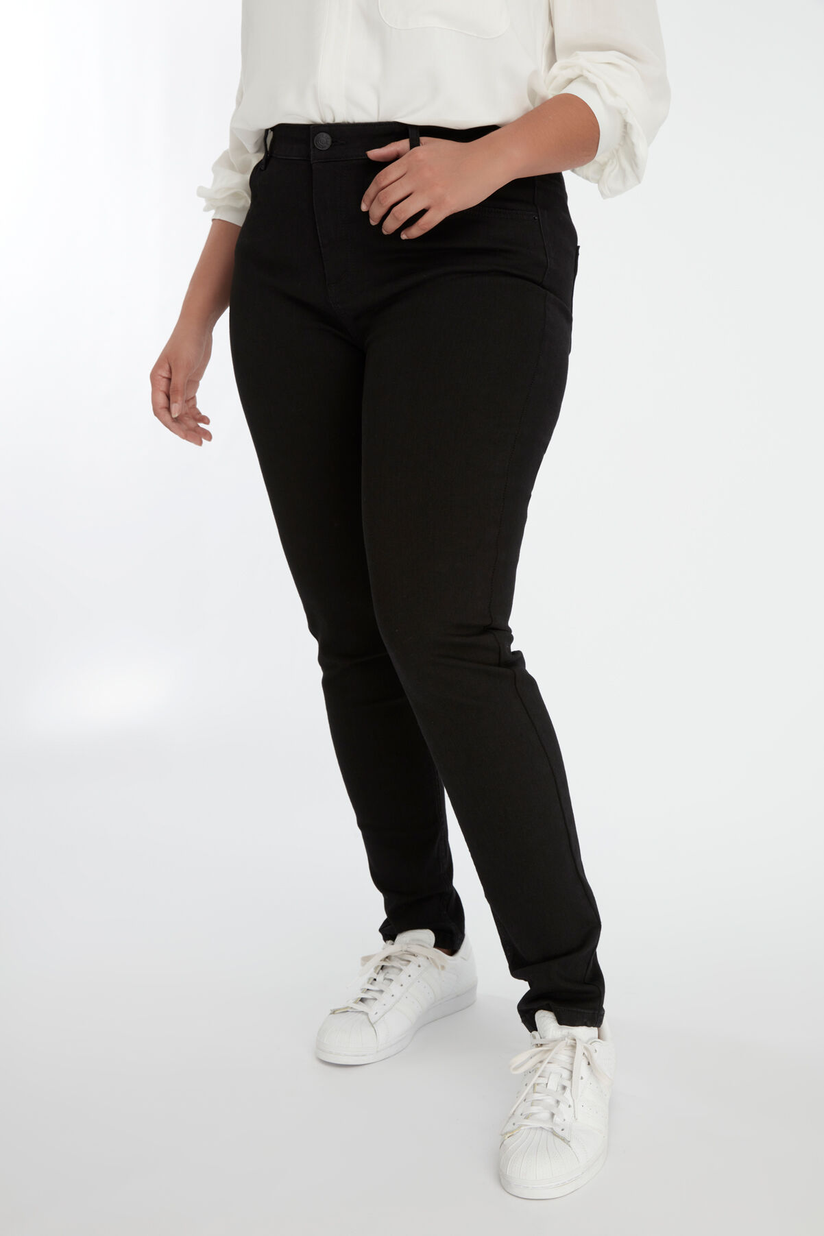 Jean coupe slim IRIS image number 6