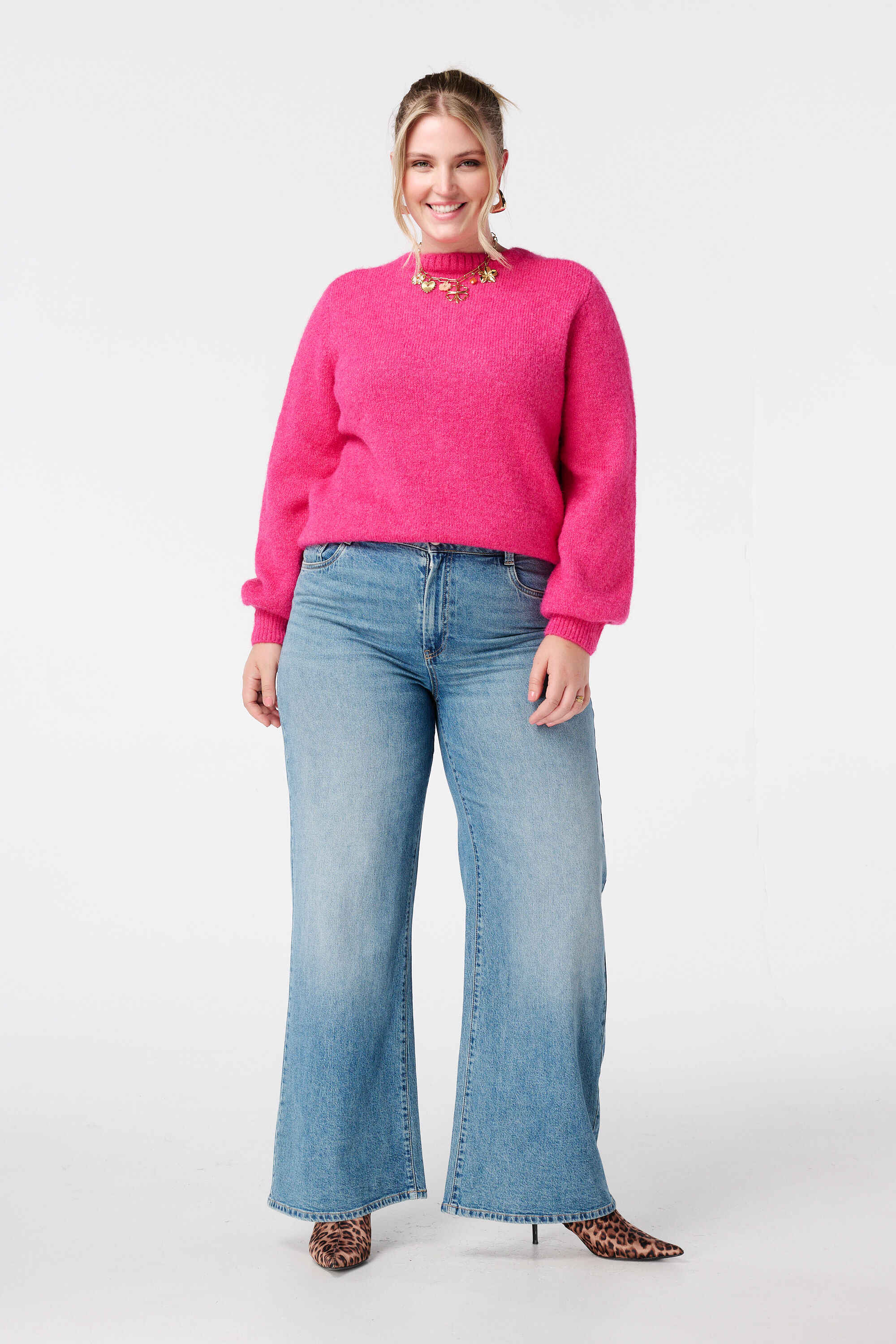 Cardigan en maille fine avec fermeture &agrave; boutons image number 5