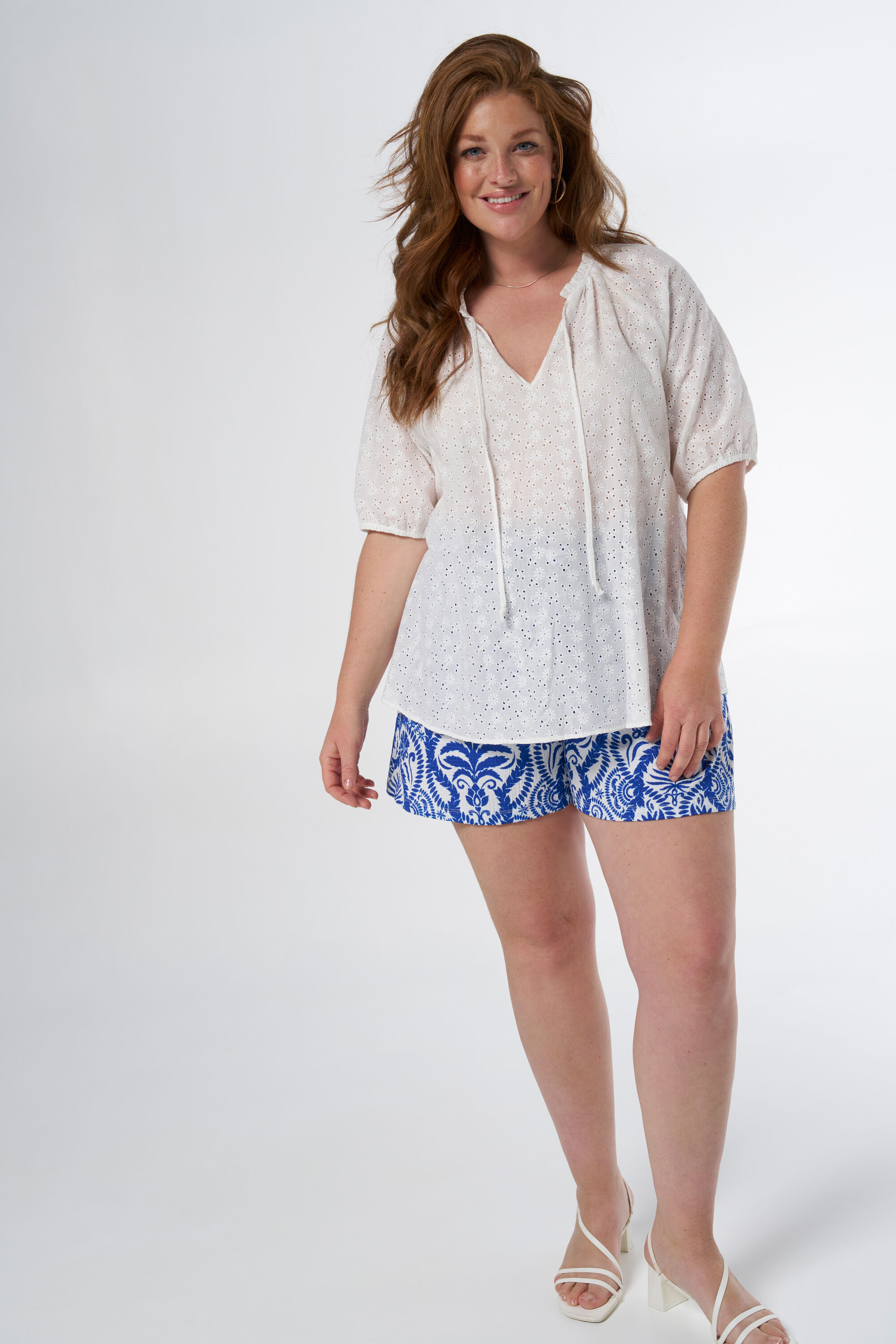 Chemisier avec n&oelig;ud fantaisie image number 5