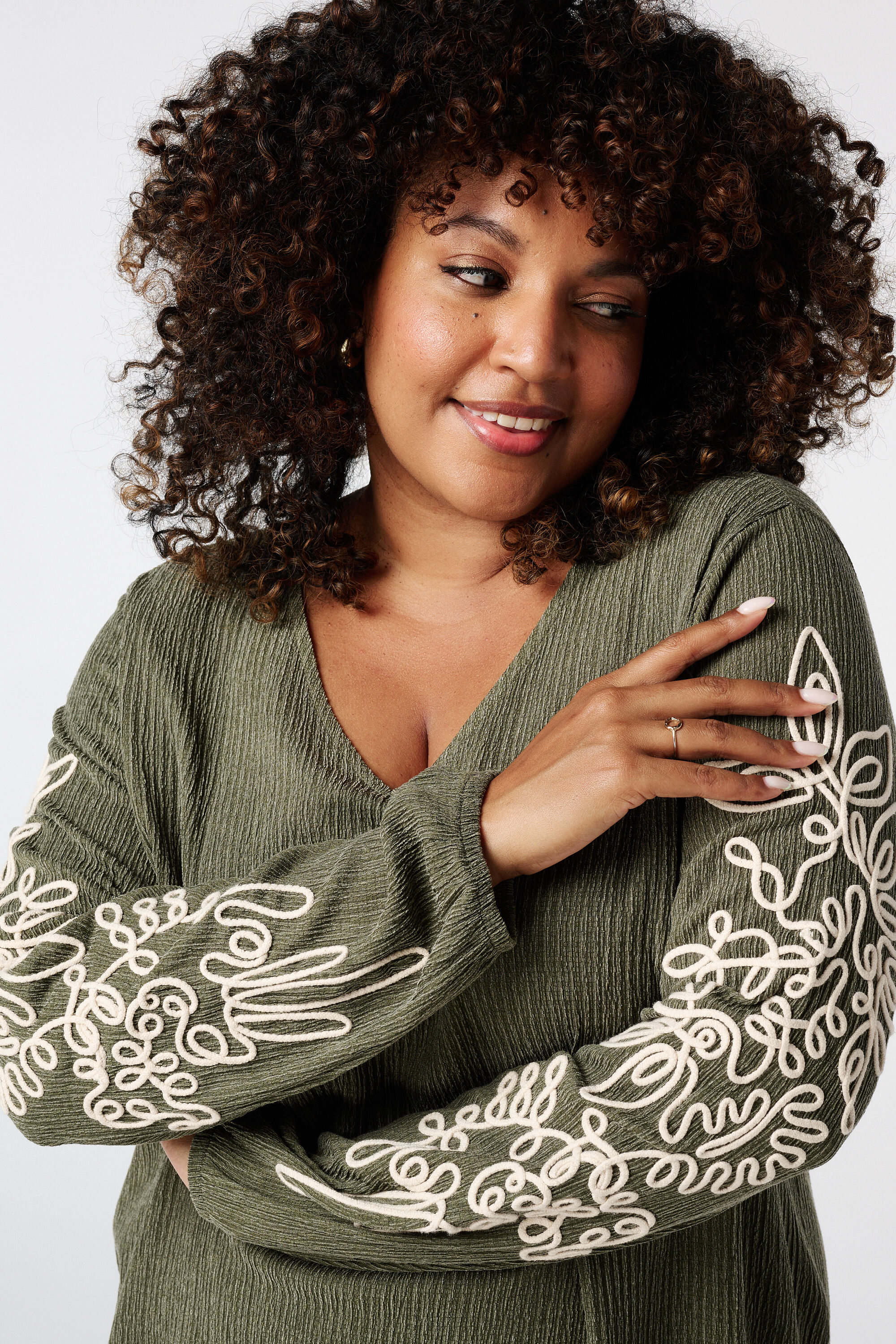 Robe avec d&eacute;tails image number 4