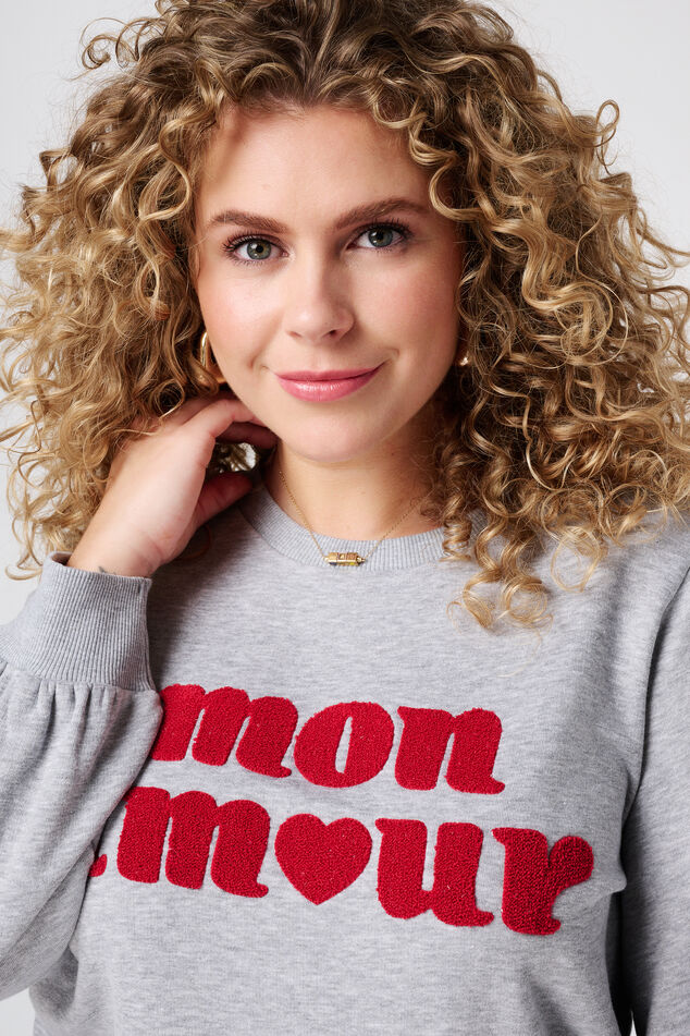 Pull avec inscription image number 4