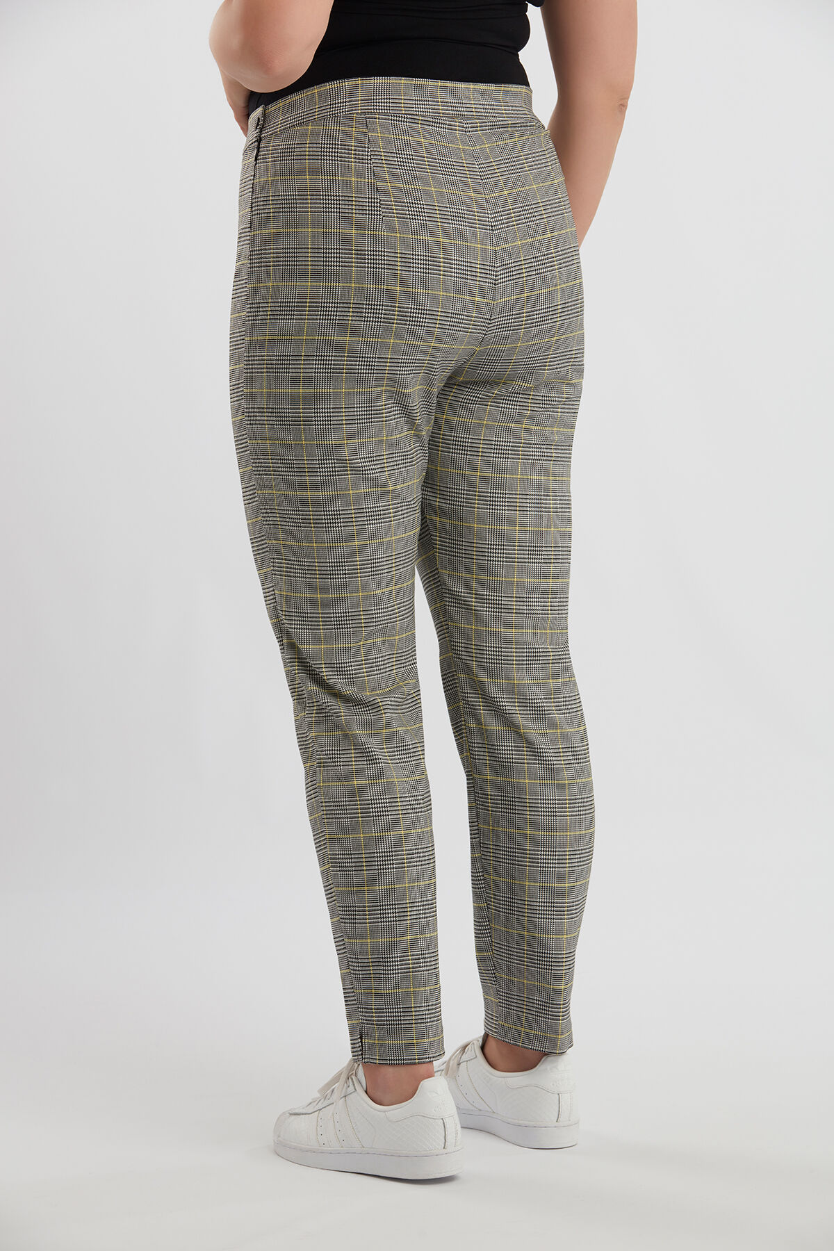 Pantalon &agrave; carreaux avec fermeture &Eacute;clair image number 3