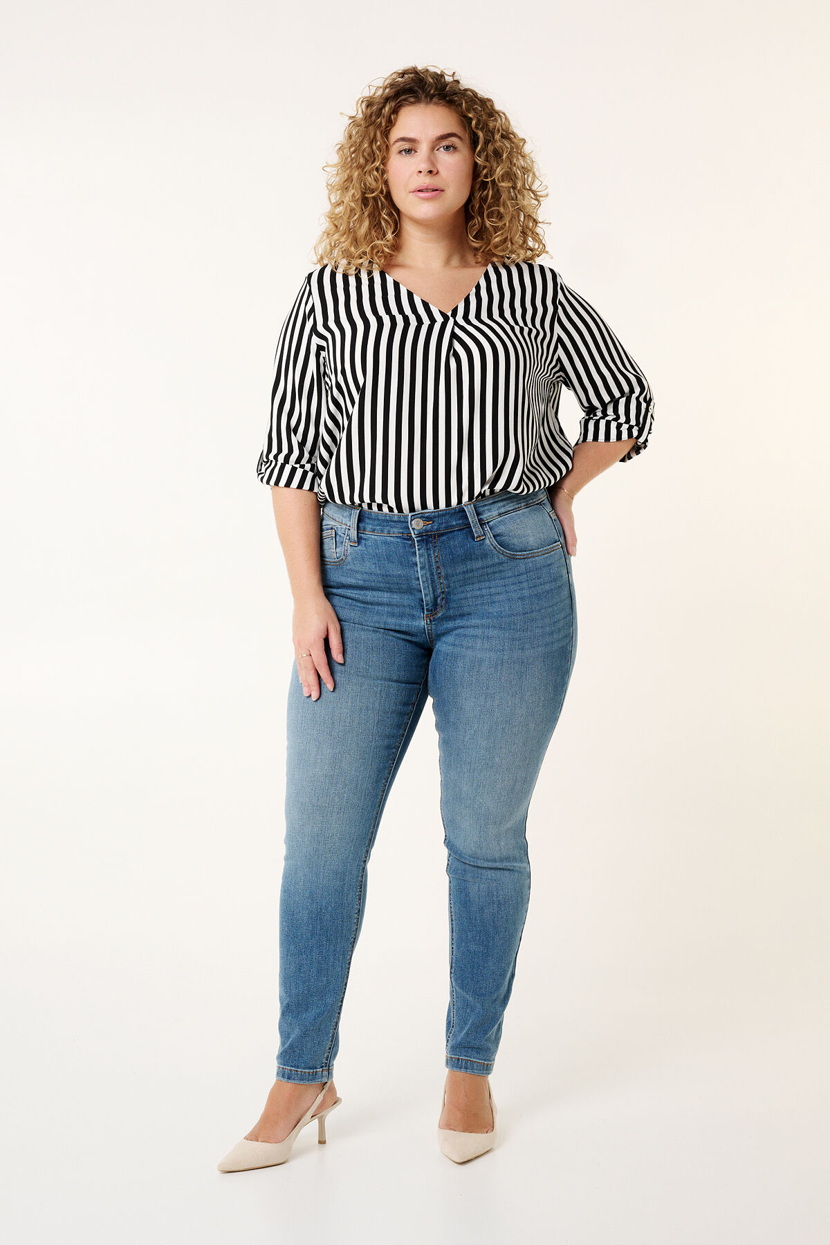 Jean slim IRIS avec stretch image number 6