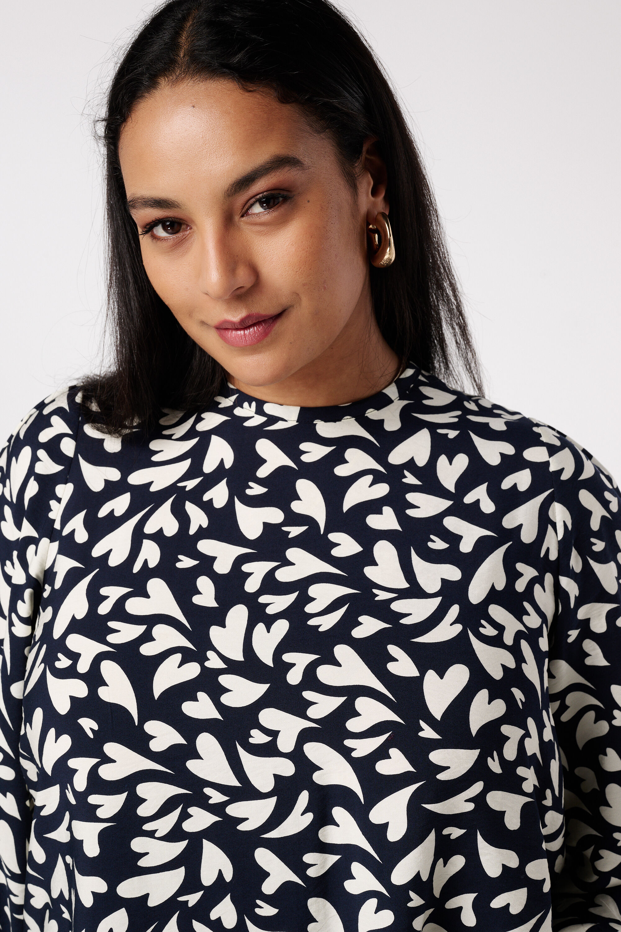 Chemisier &agrave; pois avec cordon image number 4