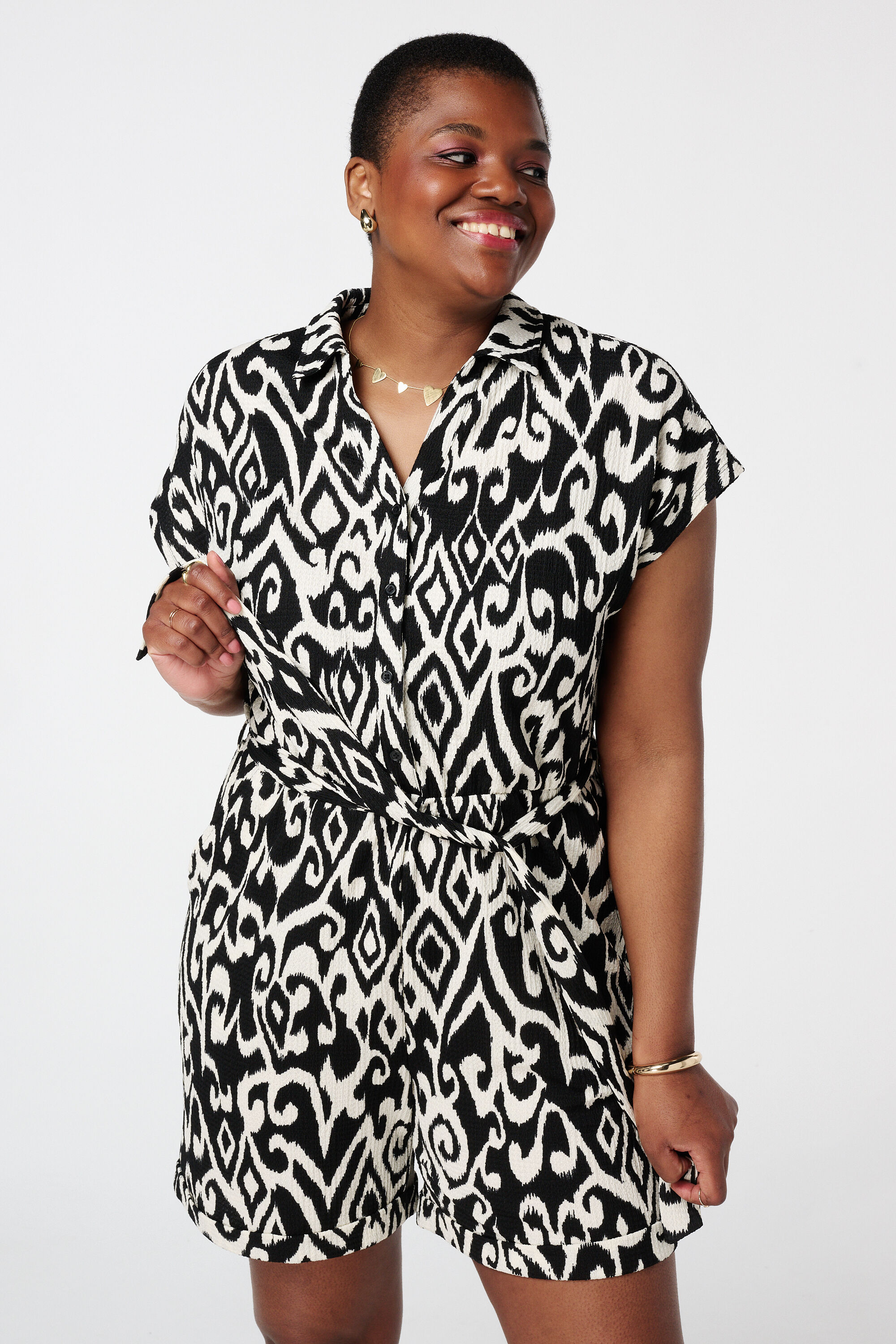 Combinaison avec n&oelig;ud papillon image number 4