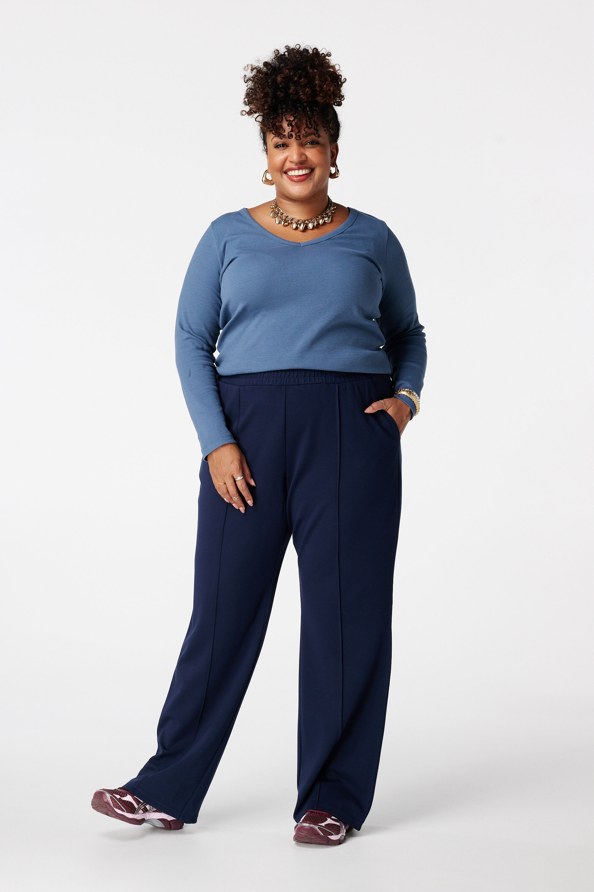 Pantalon large avec coutures d&eacute;coratives