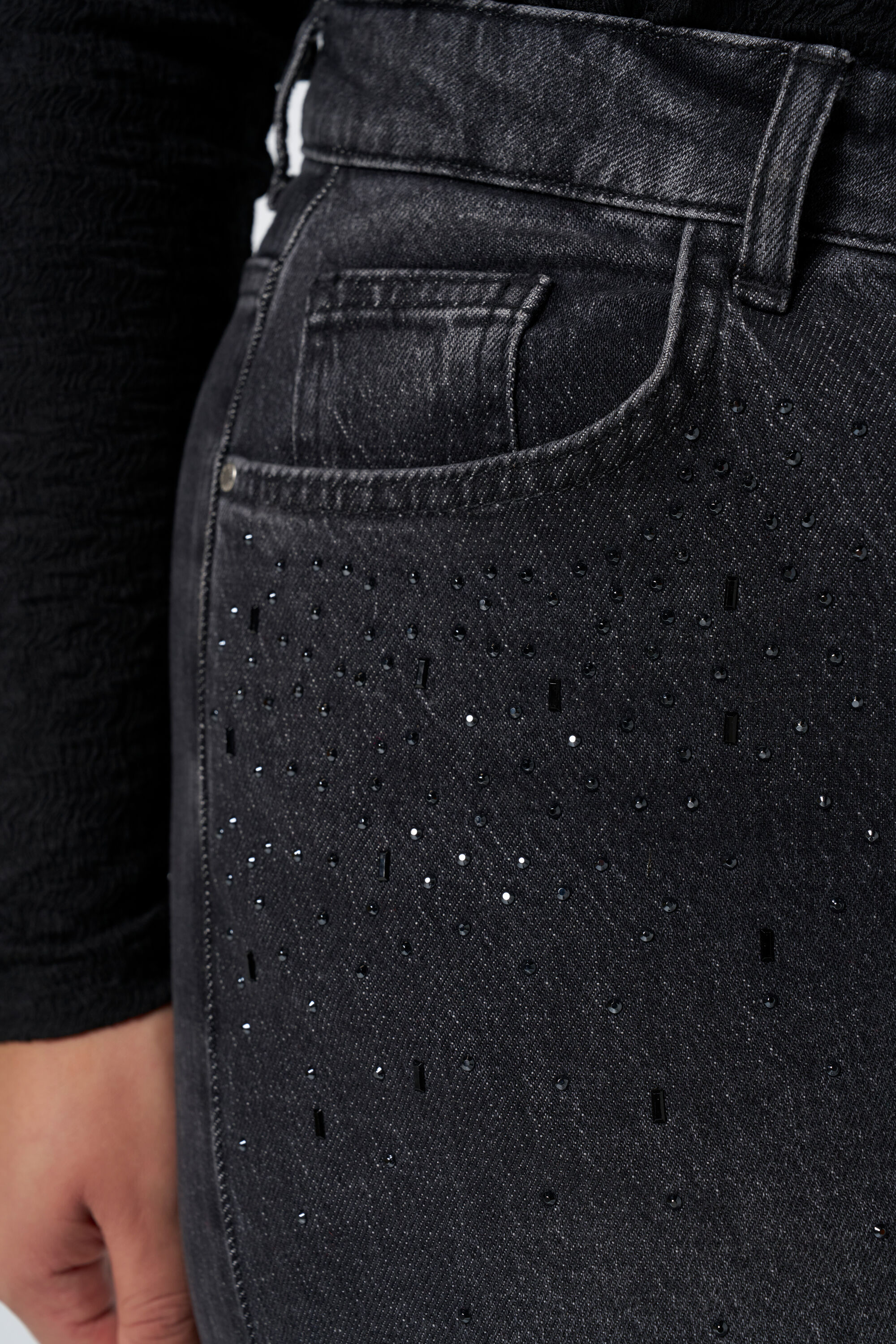 Jean large avec strass image number 4