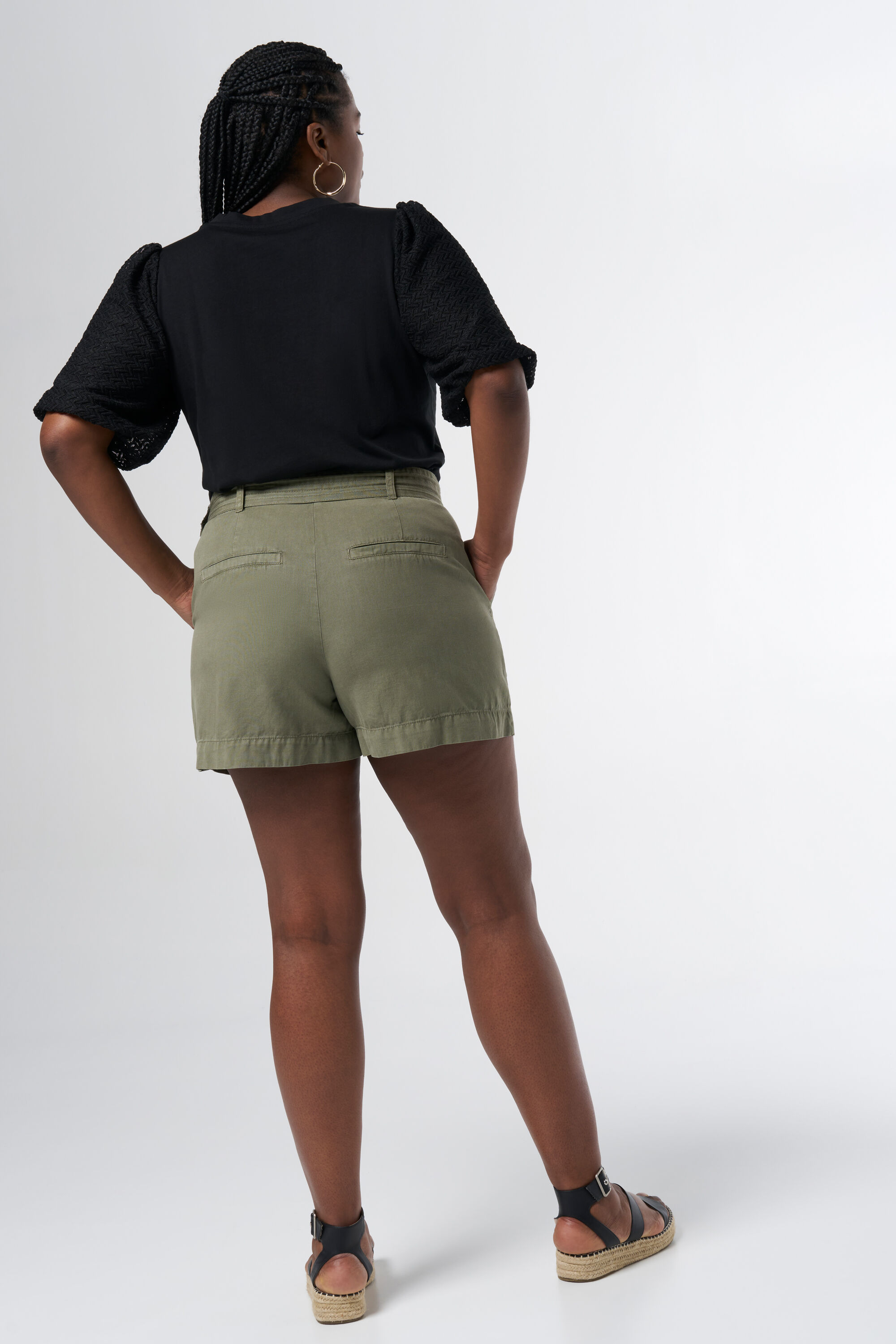 Short avec ceinture image number 3