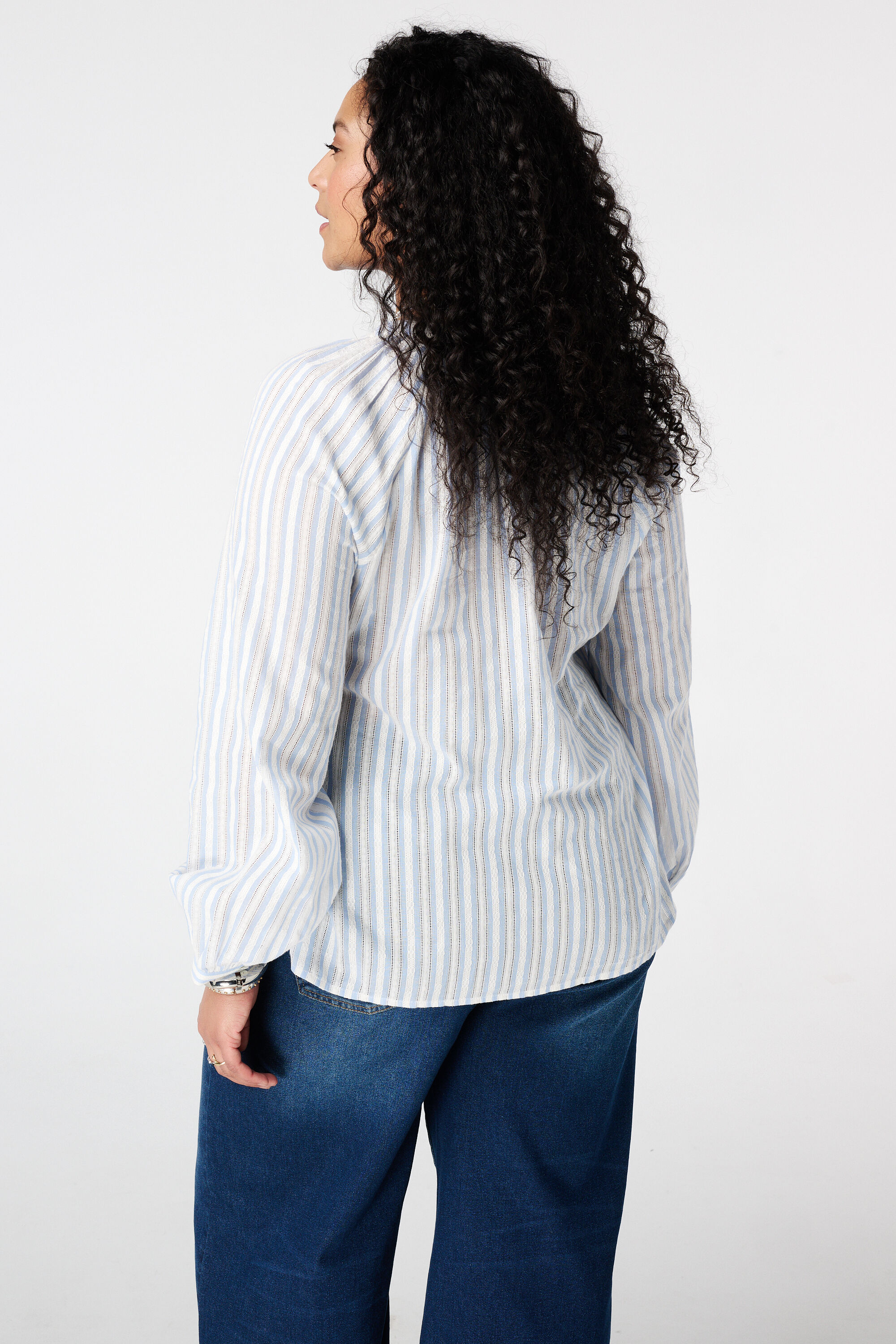 Blouse ray&eacute;e image number 3