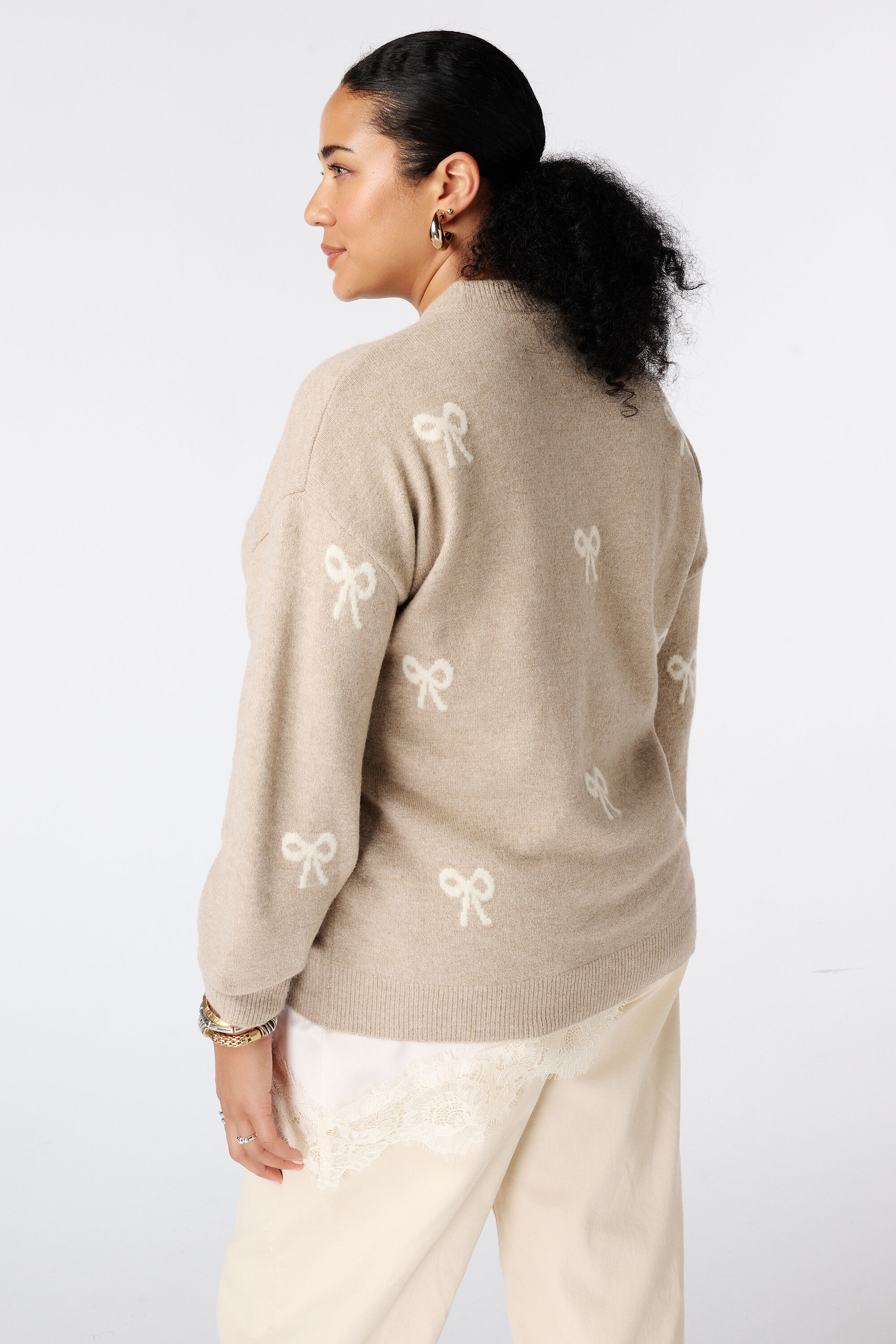 Pull &agrave; motif n&oelig;uds image number 3