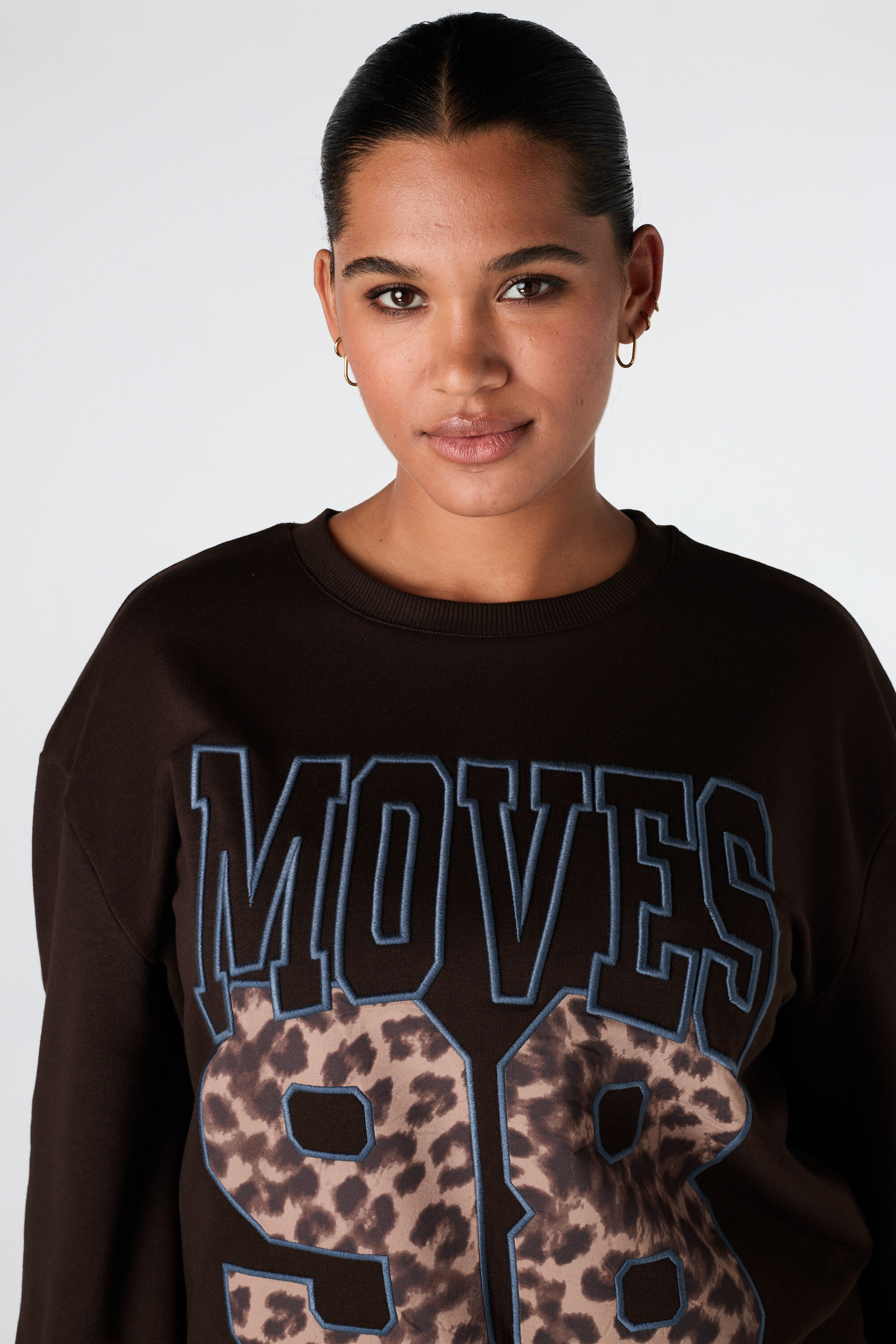 Sweat &agrave; imprim&eacute; sportif image number 2