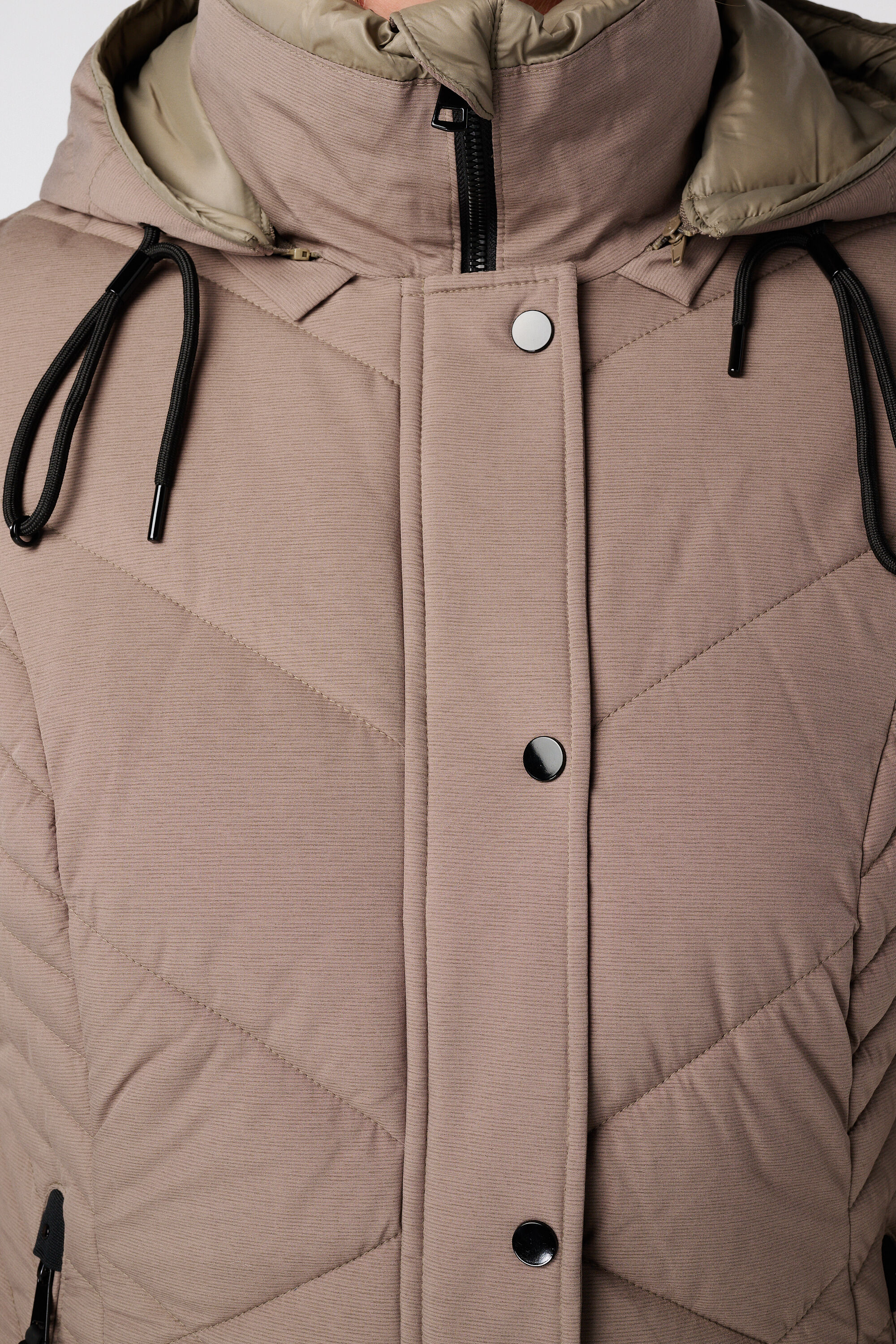 Veste matelass&eacute;e avec capuche image number 6