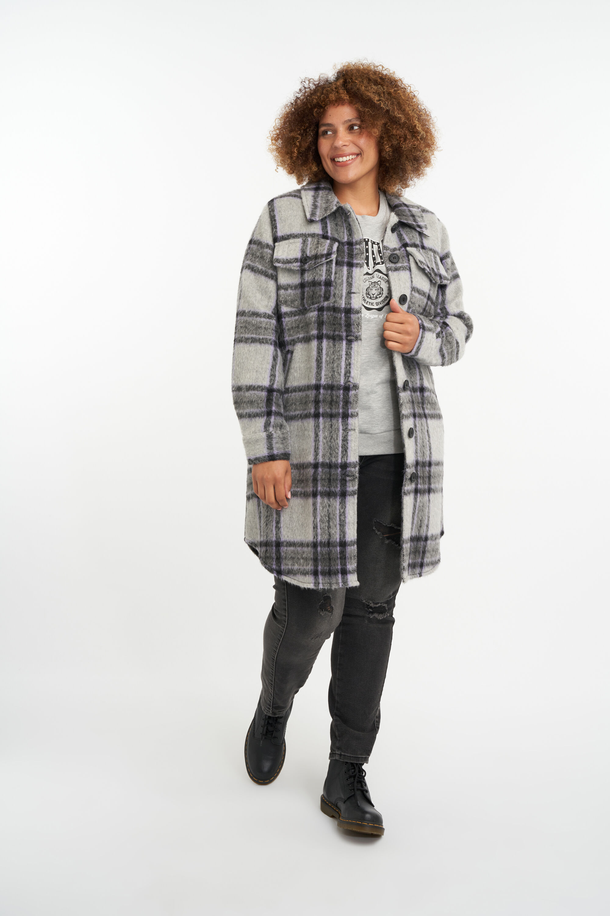 Veste-chemise &agrave; carreaux  image number 6