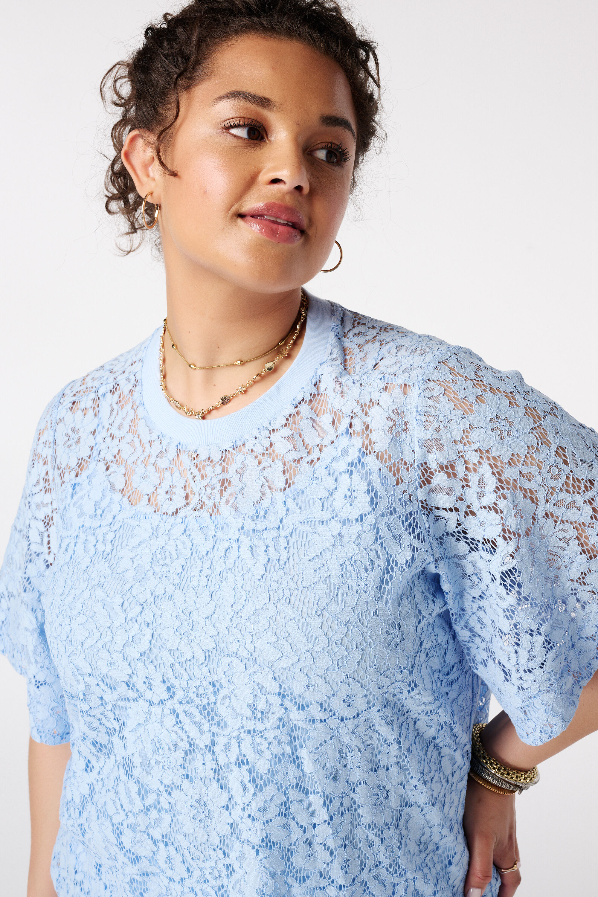 Blouse en dentelle image number 3