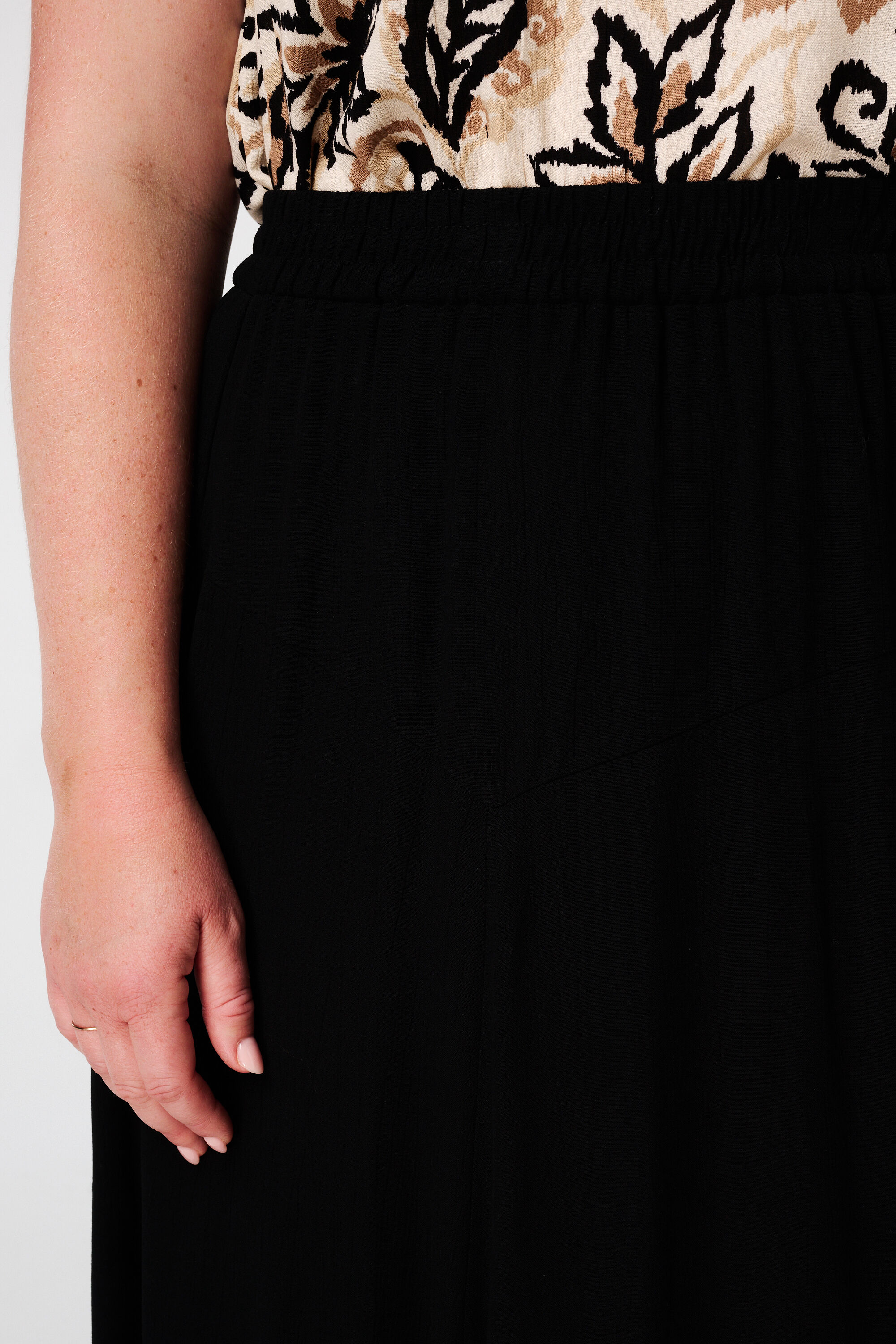 Jupe avec taille &eacute;lastique  image number 4