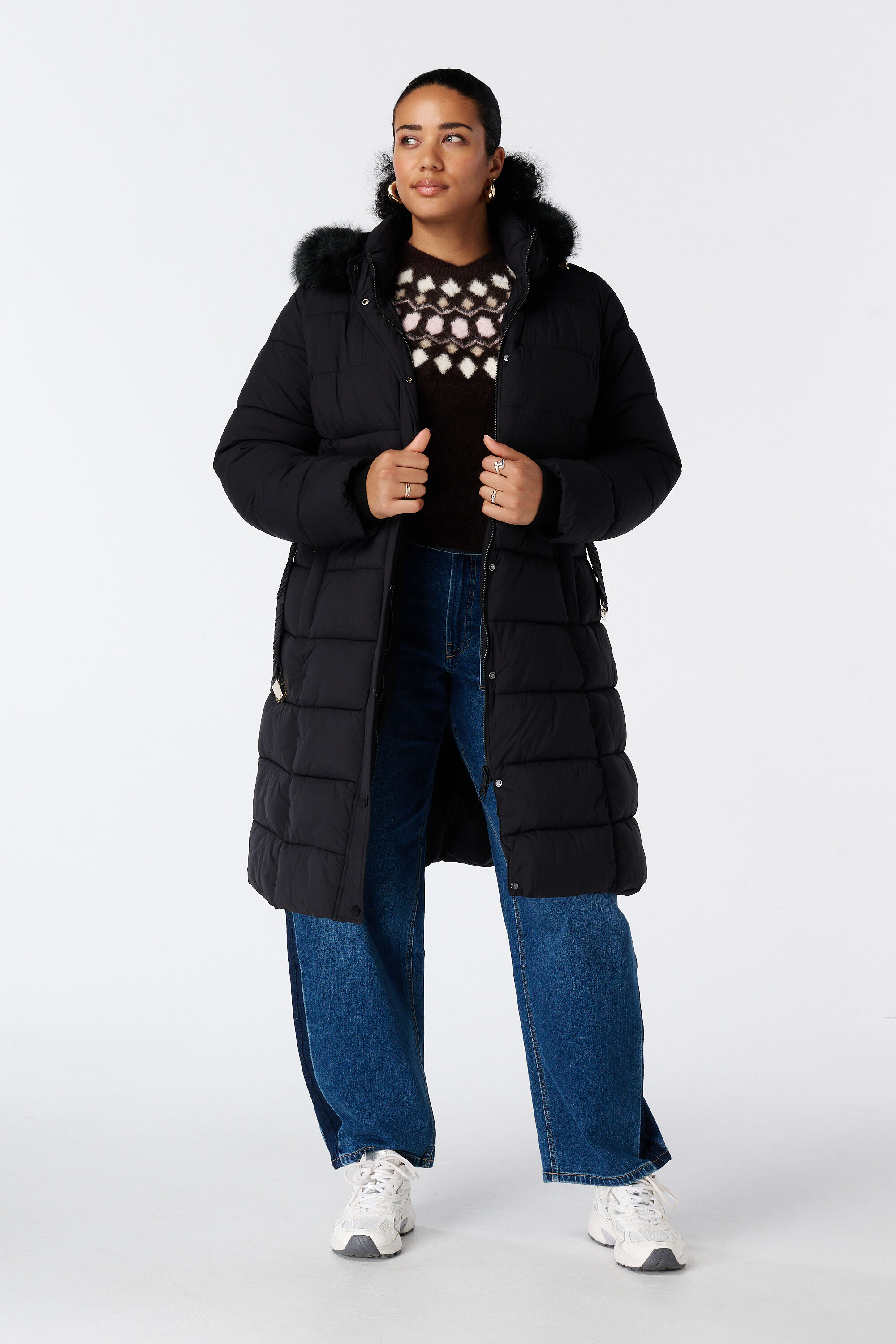 Manteau long matelass&eacute; avec capuche image number 5