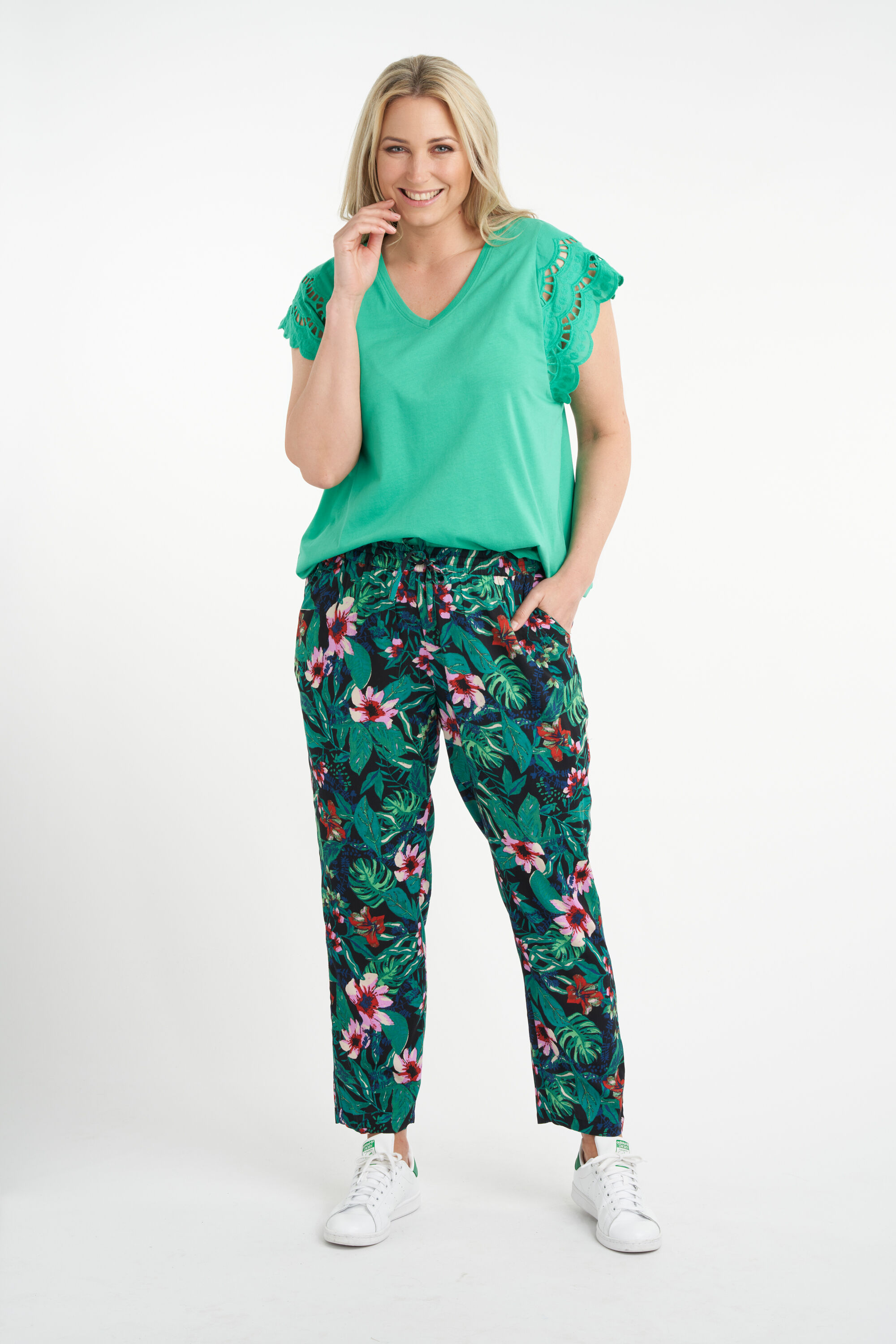 Pantalon ample  image number 6