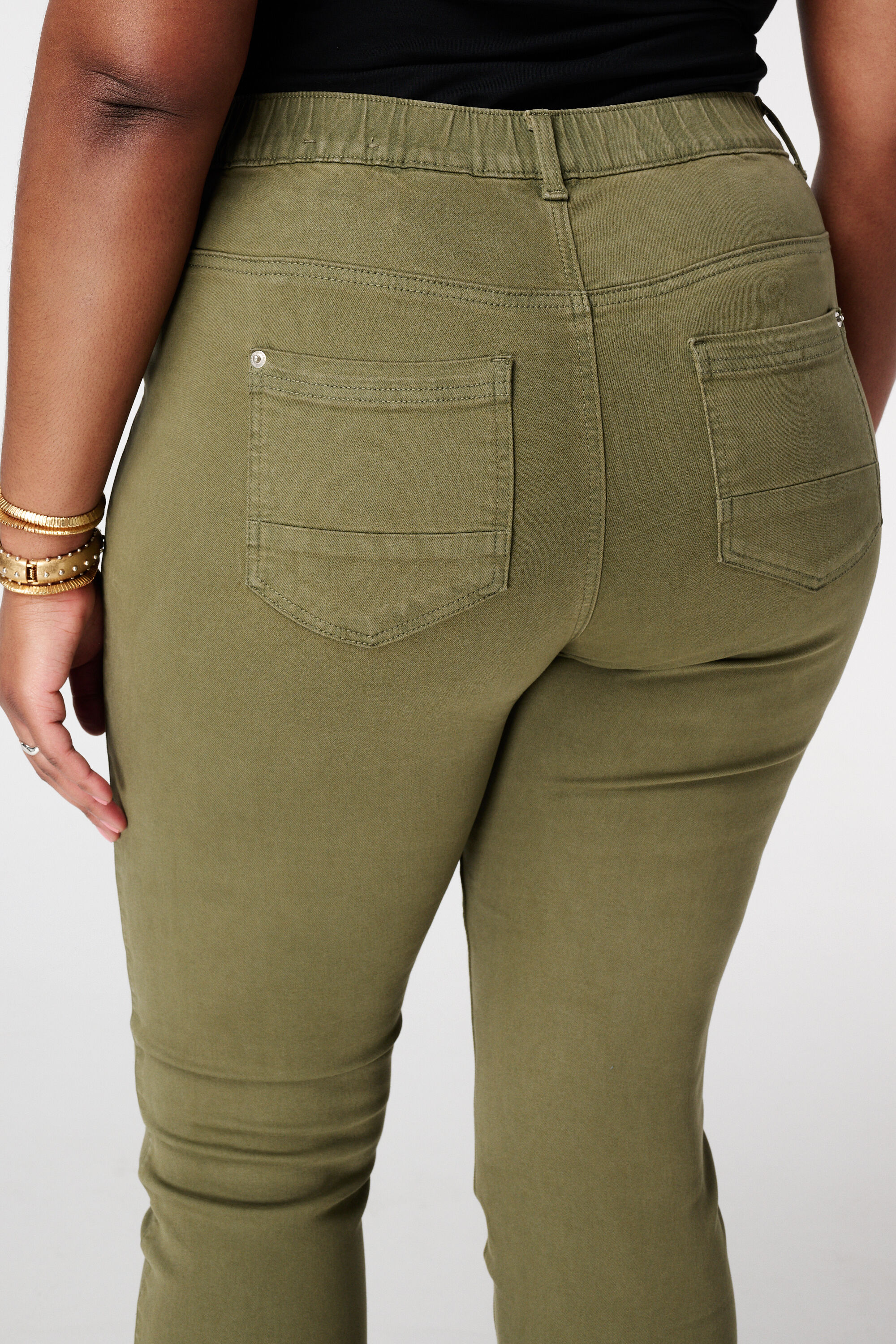 Tregging avec un look denim image number 4