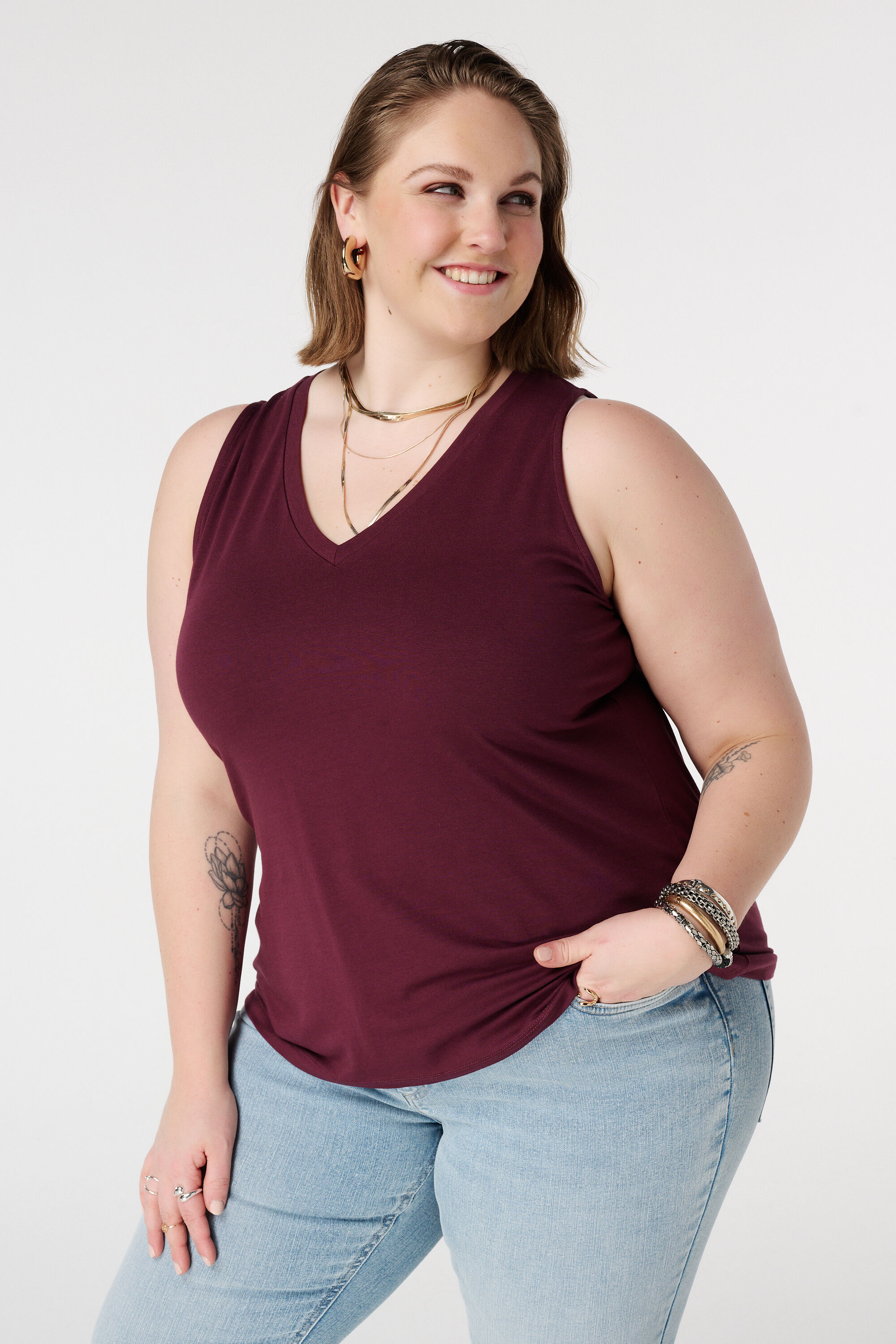 D&eacute;bardeur avec col en V image number 0