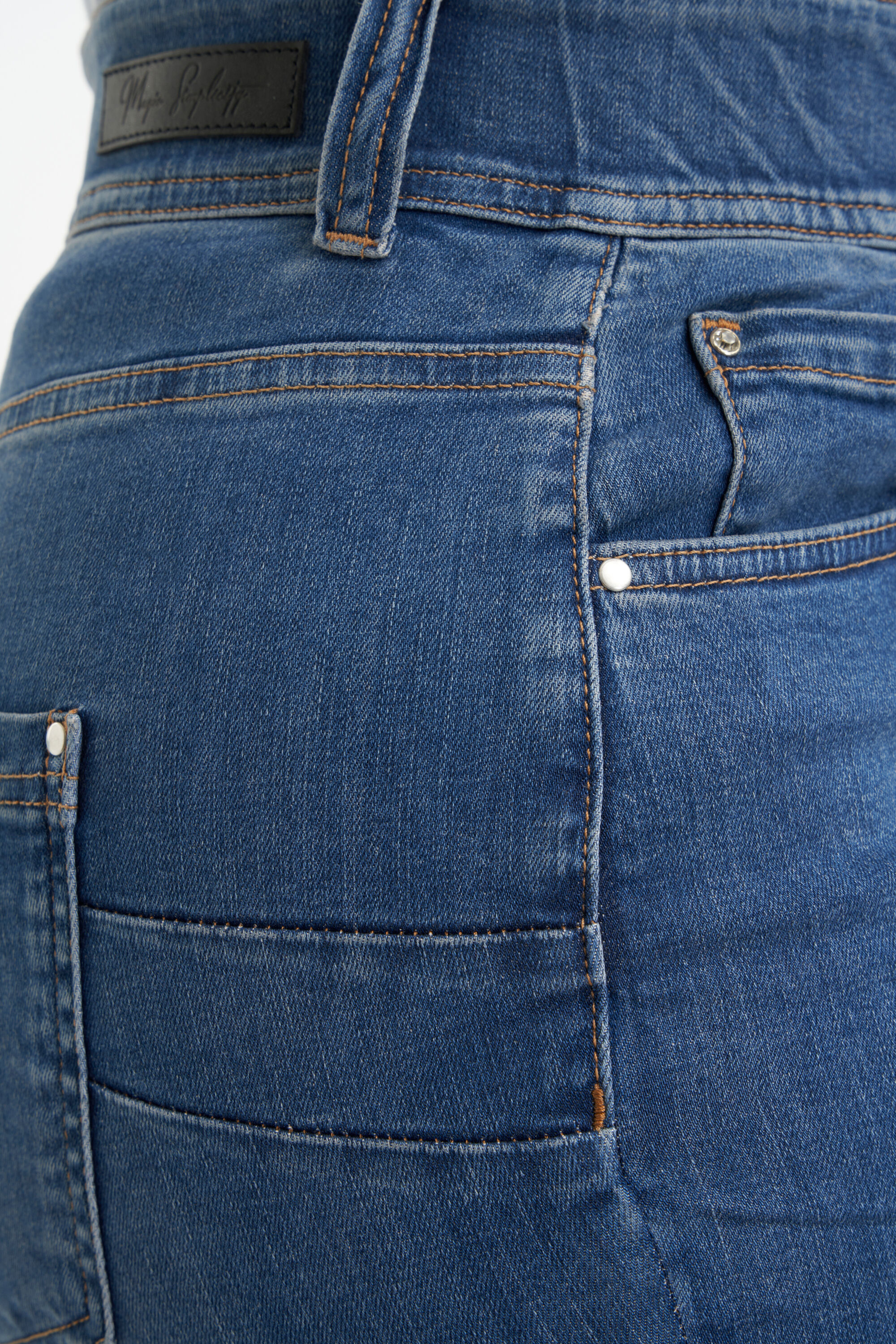 Jeans skinny moulant SCULPTS image number 5