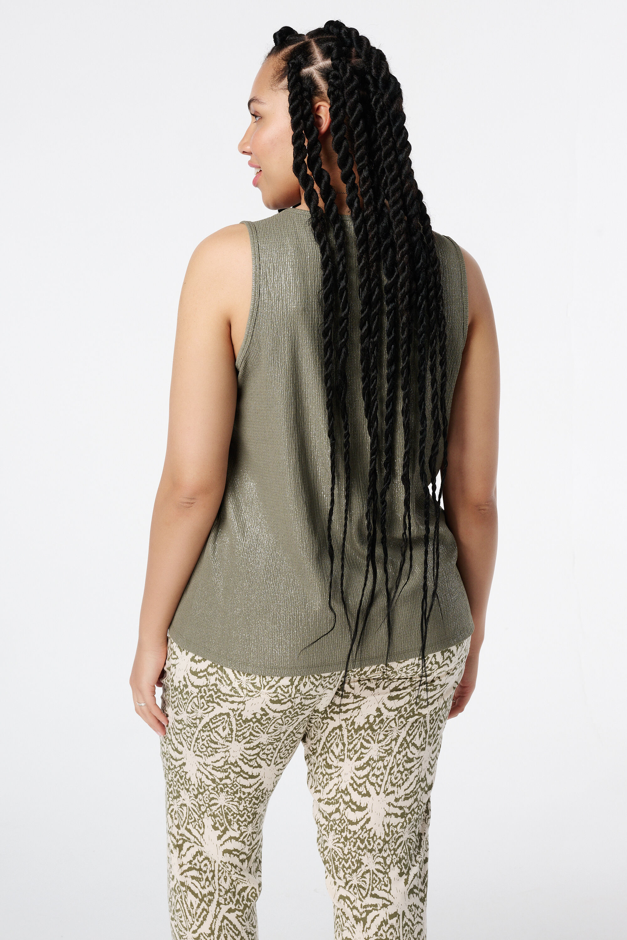 Haut &agrave; l&rsquo;&eacute;clat m&eacute;tallique image number 3