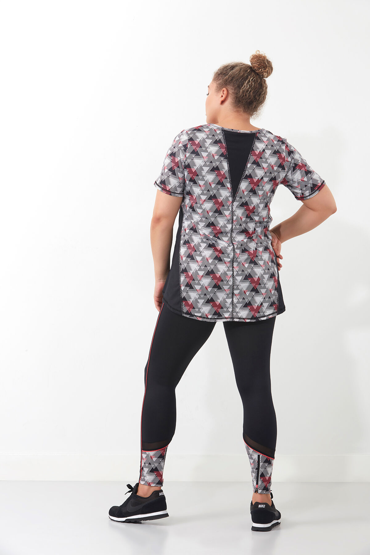 Haut ligne trap&egrave;ze sport image number 3