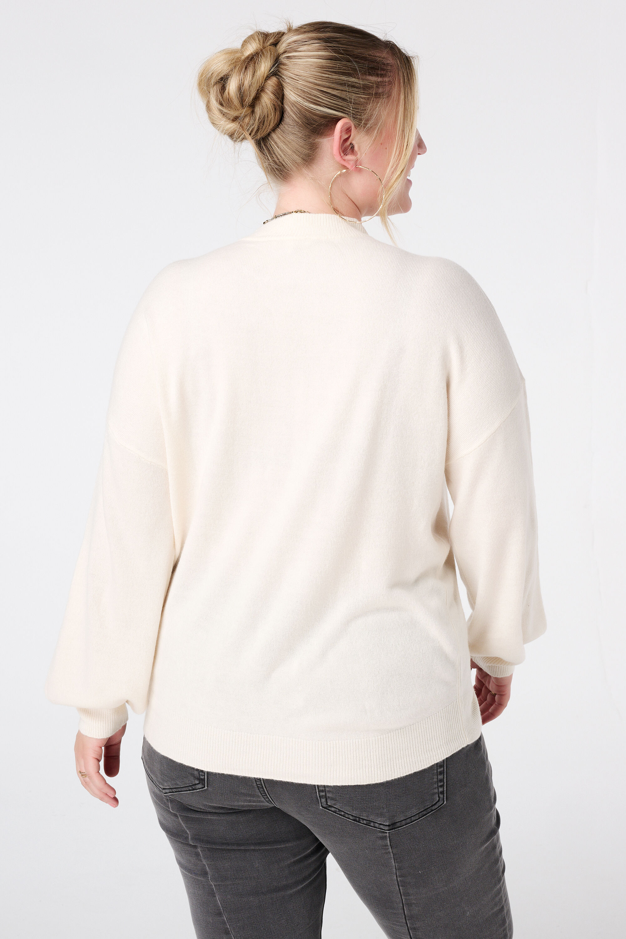 Pull en maille fine &agrave; manches ballon image number 3