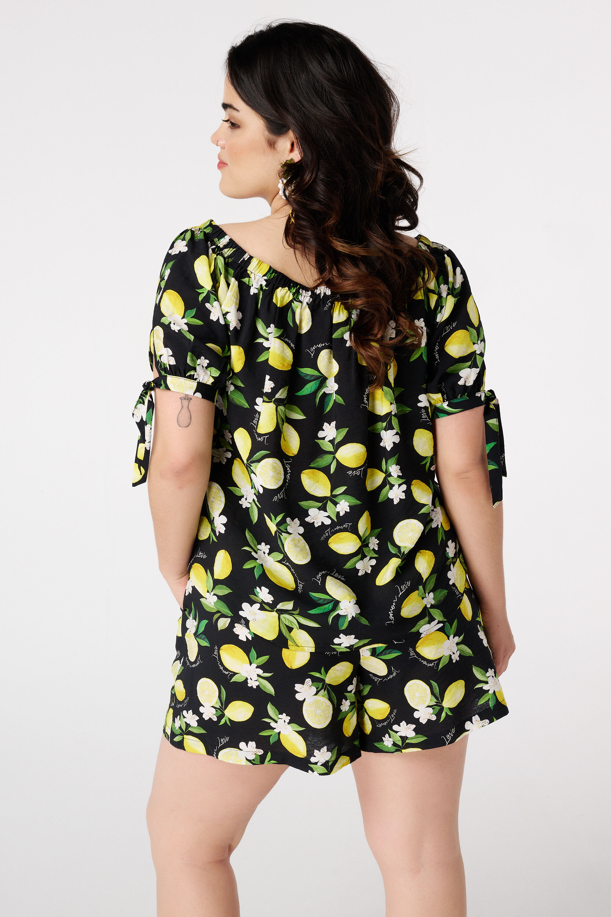 Blouse &agrave; &eacute;paules d&eacute;nud&eacute;es imprim&eacute;e image number 3