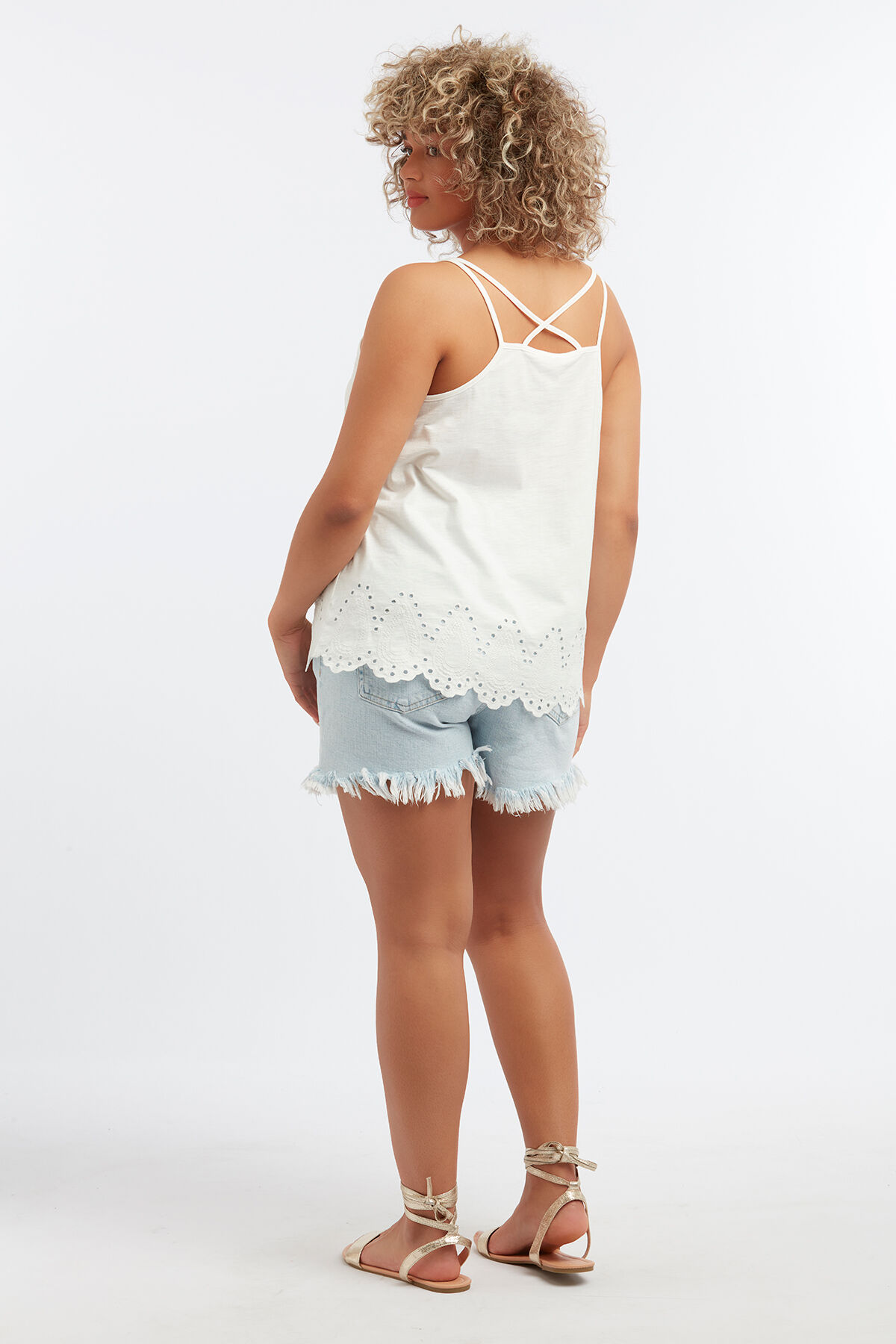 Haut avec broderie image number 4