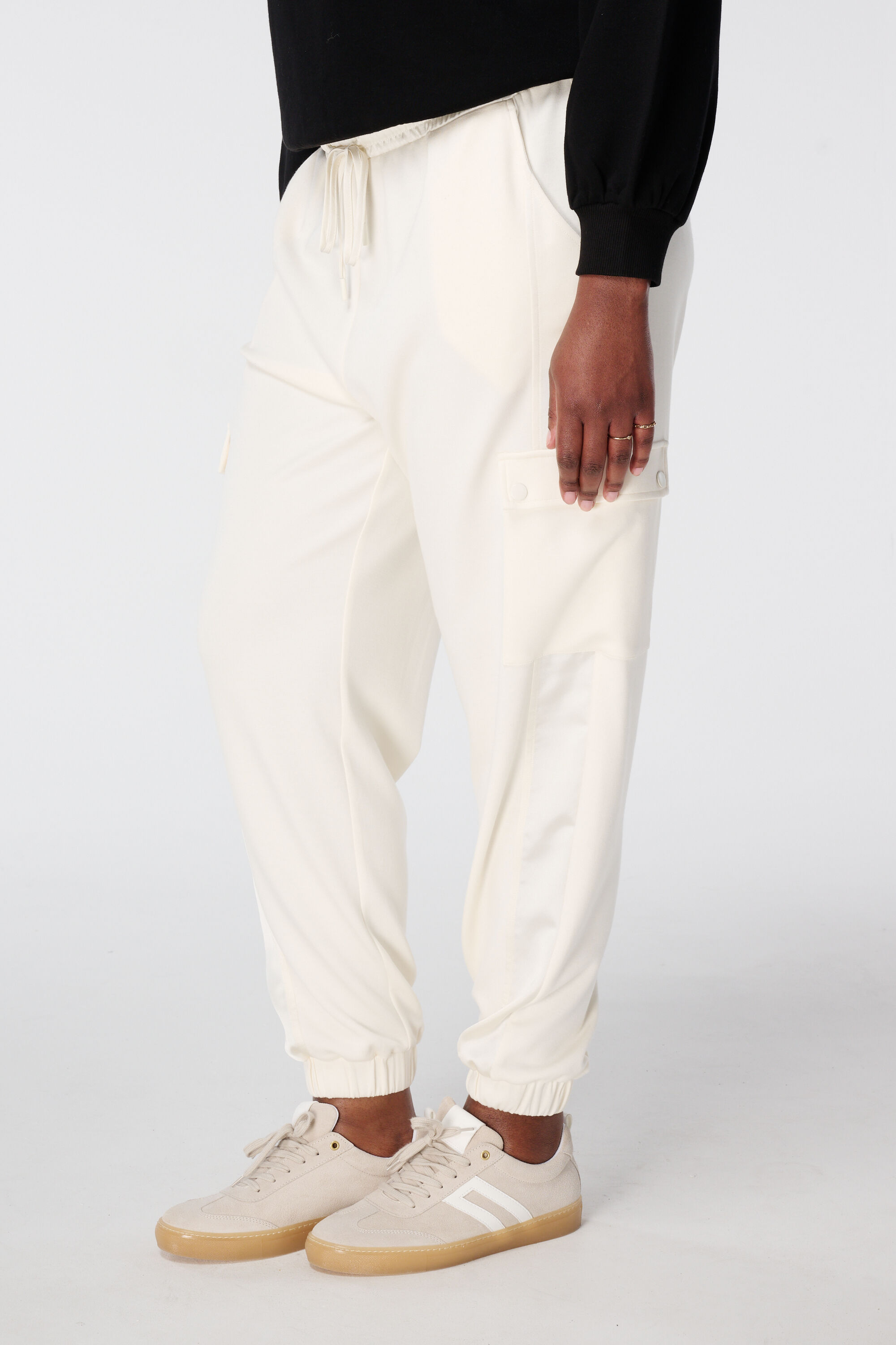 Pantalon de surv&ecirc;tement avec poches image number 5