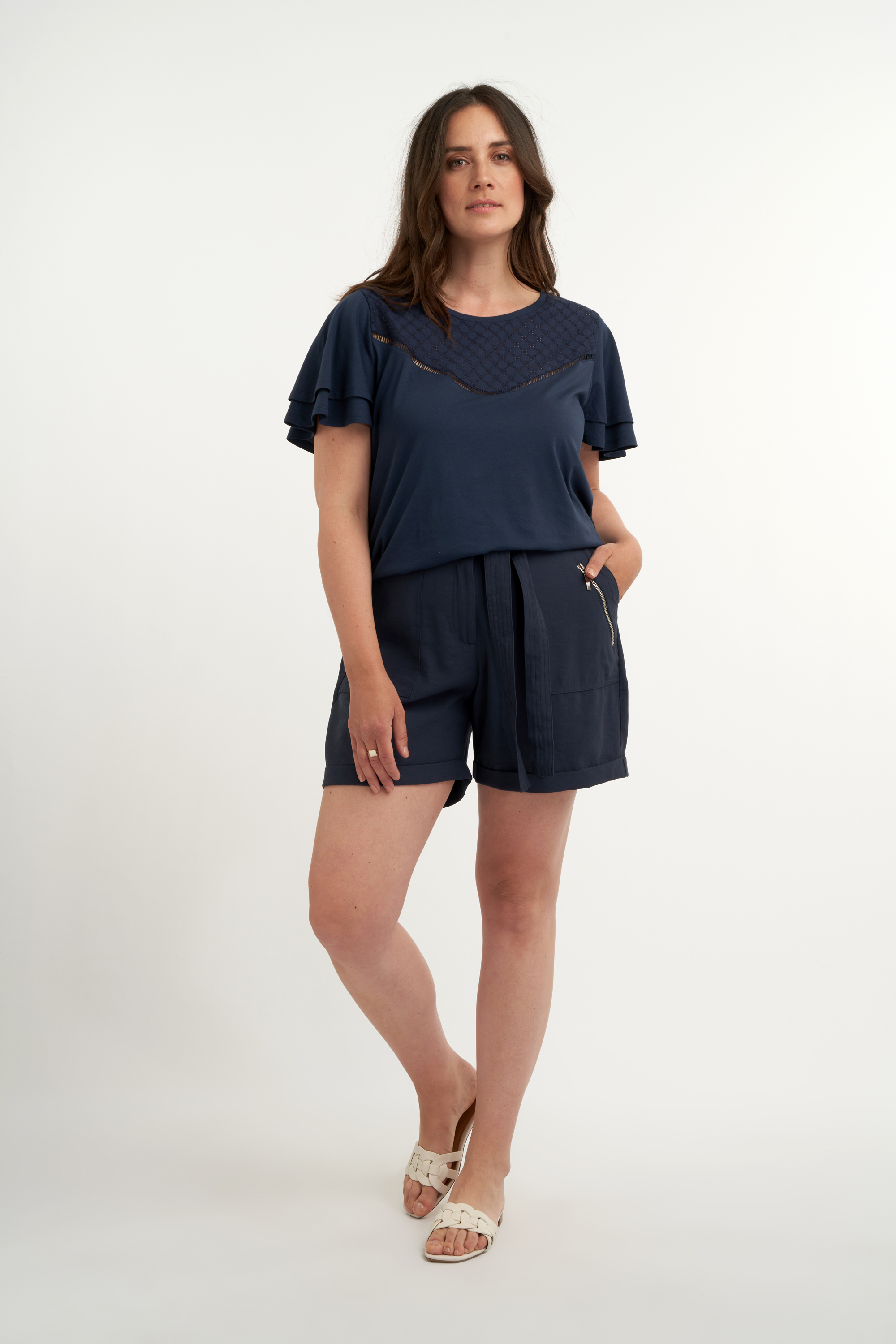 Haut &agrave; volant image number null