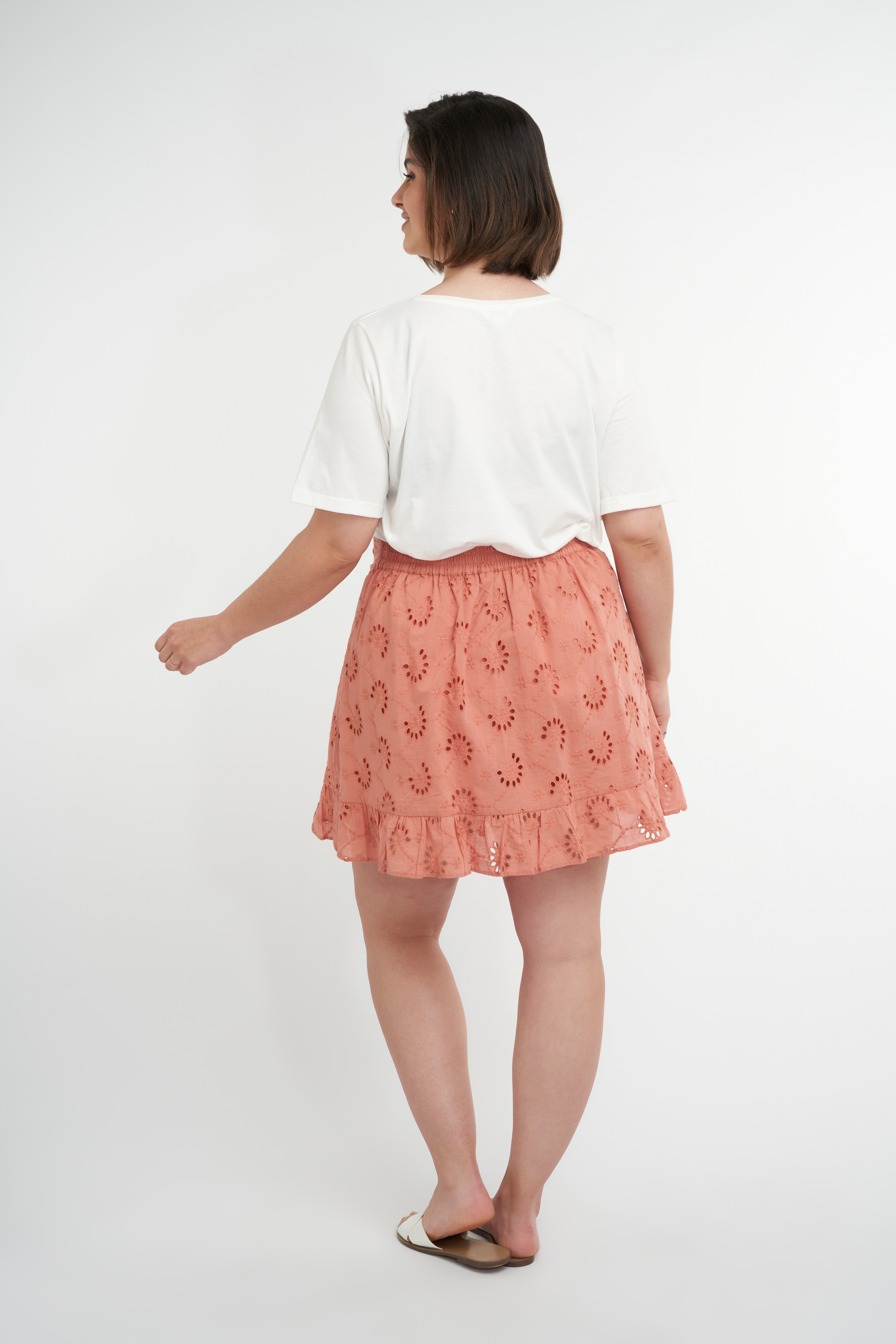 Jupe-short avec broderie anglaise  image number 6