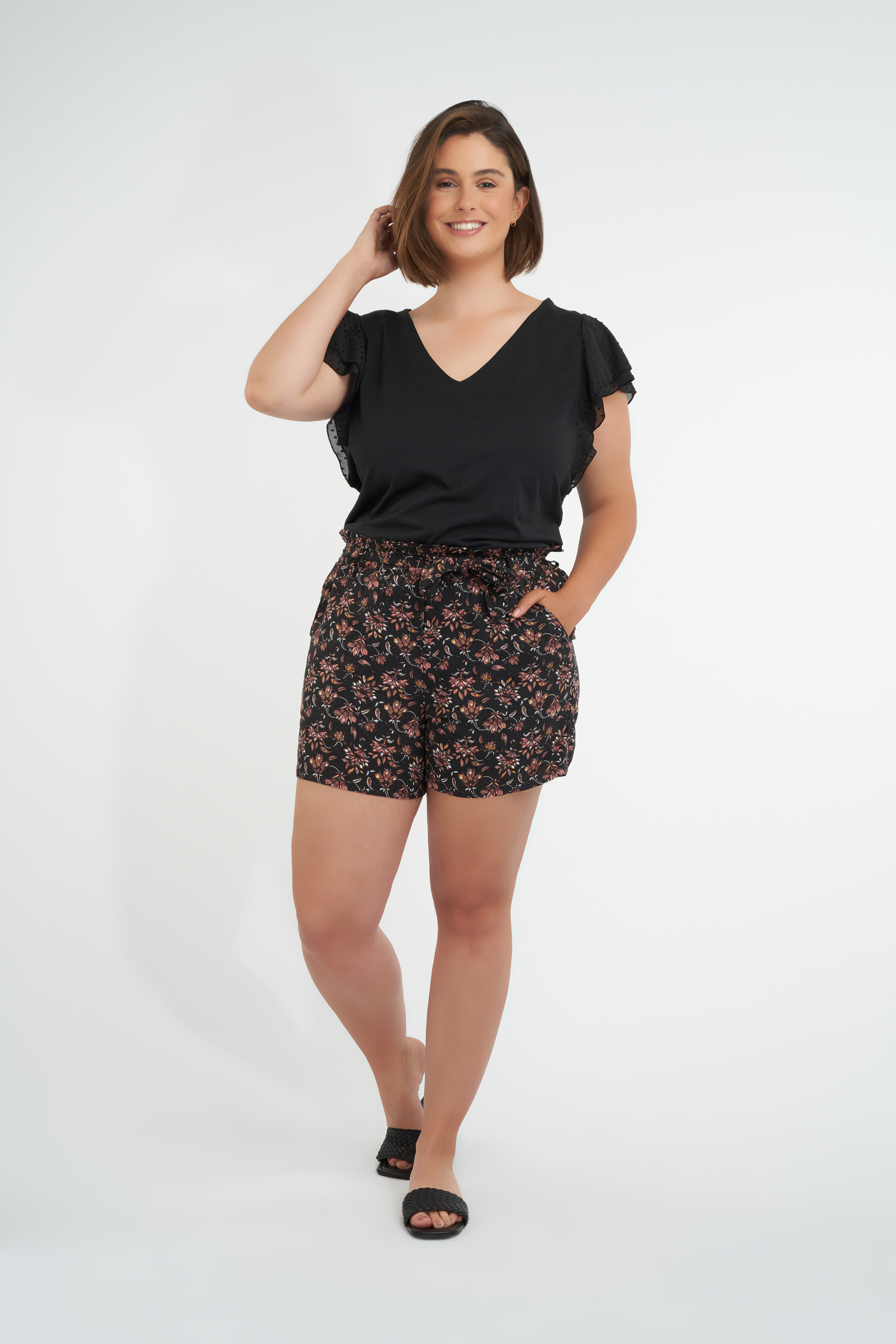 Short en viscose avec ceinture   image number null