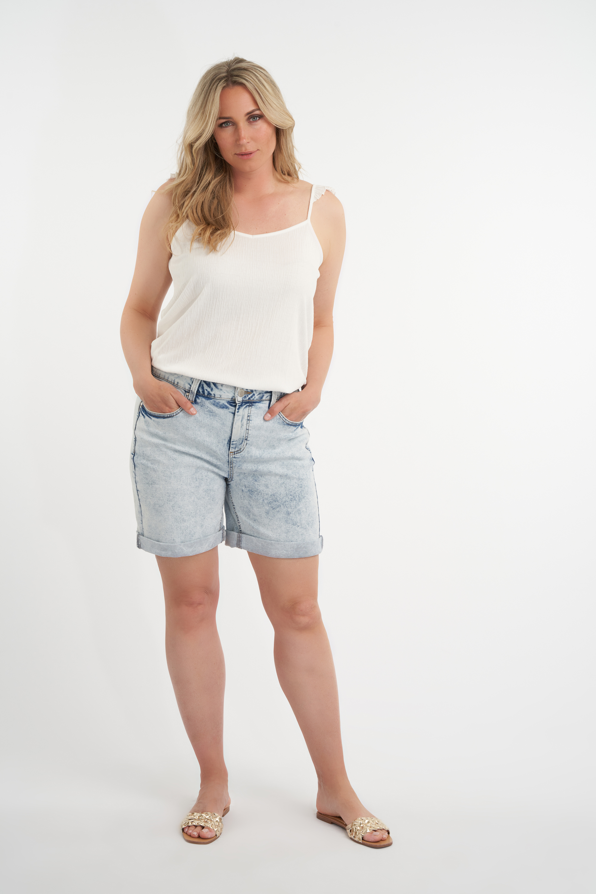 Short en jean image number null