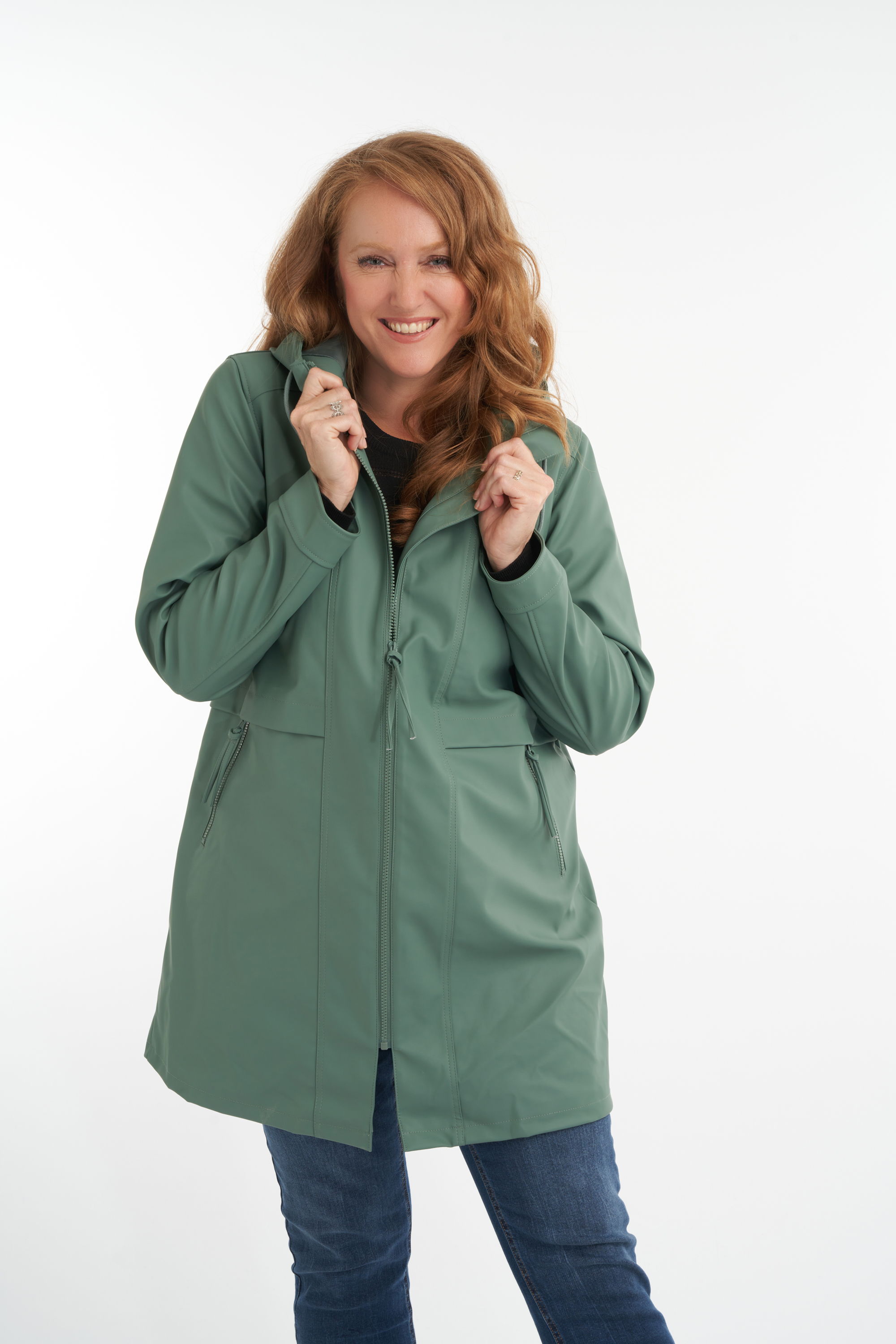 Imperm&eacute;able   image number null