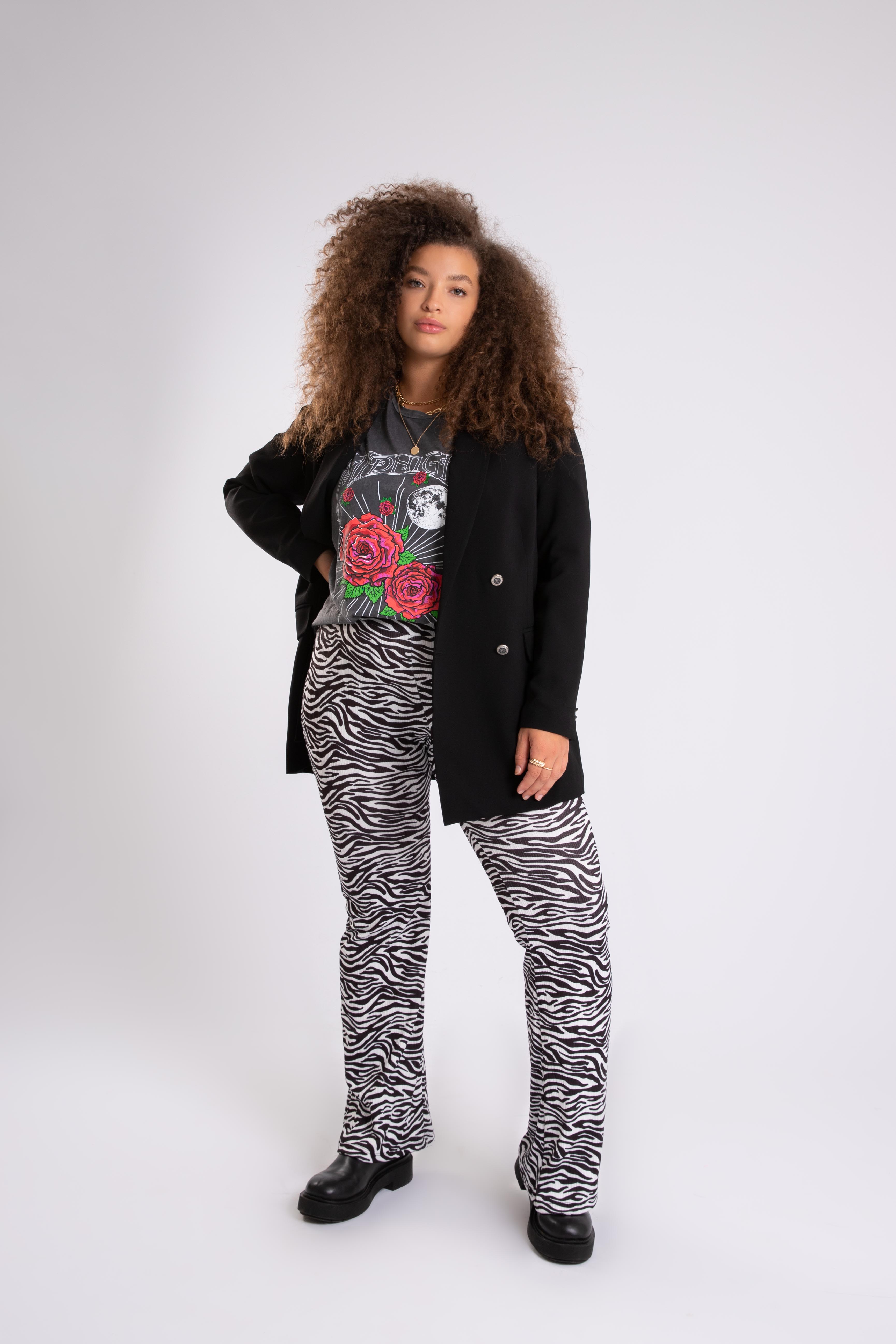 T-shirt &agrave; illustrations image number null